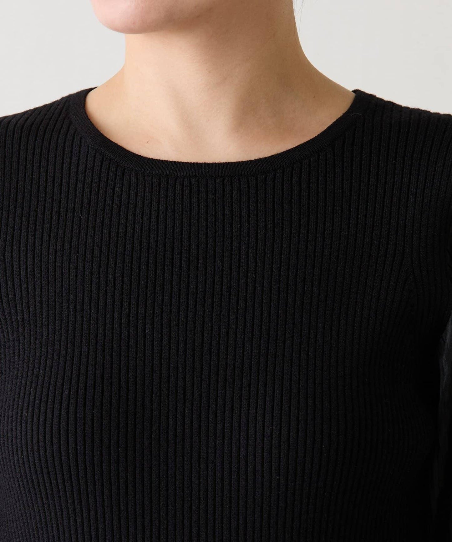 袖部百褶修身針織衫