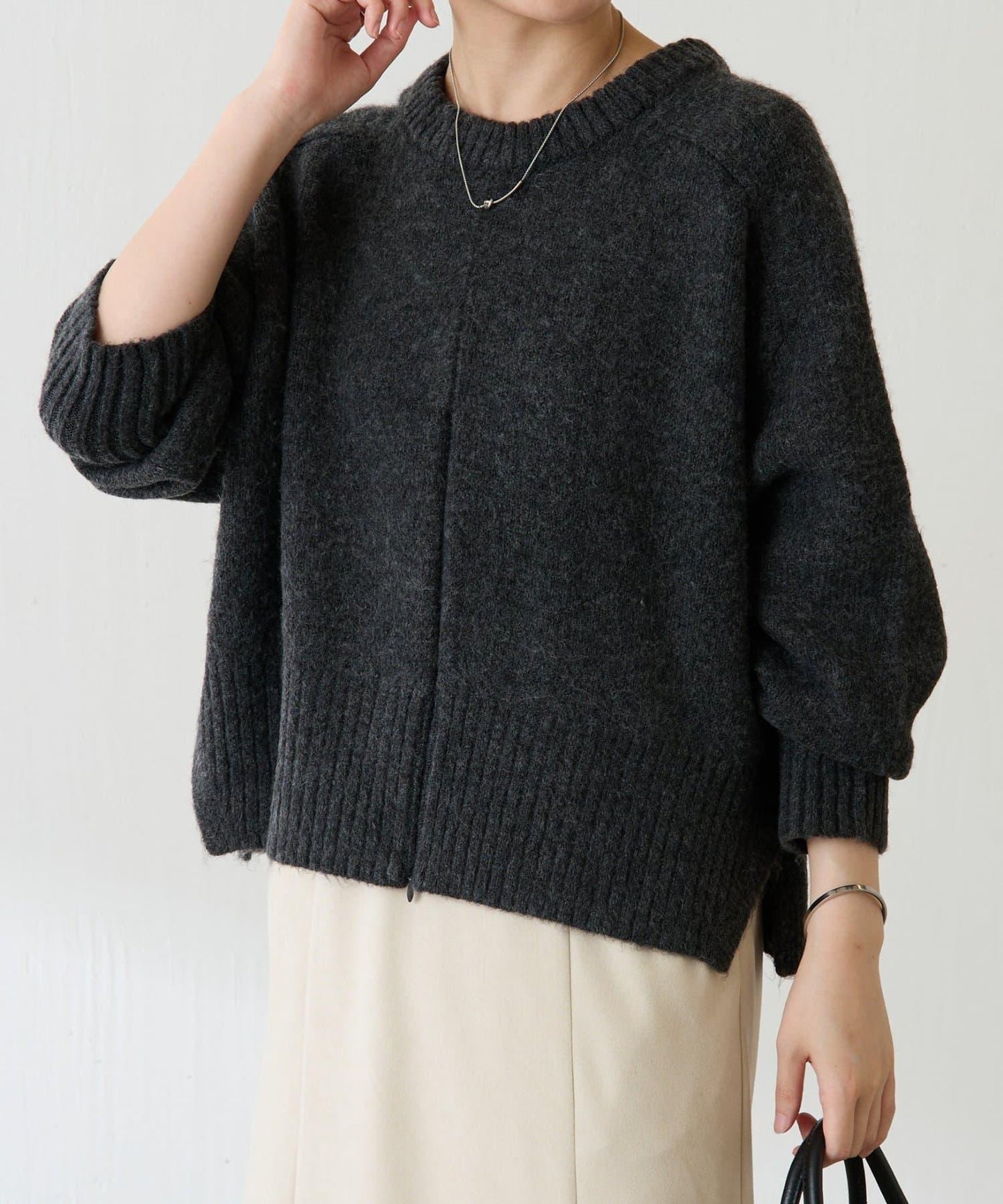 【可手洗/易於疊穿】仿犛牛絨短款針織衫