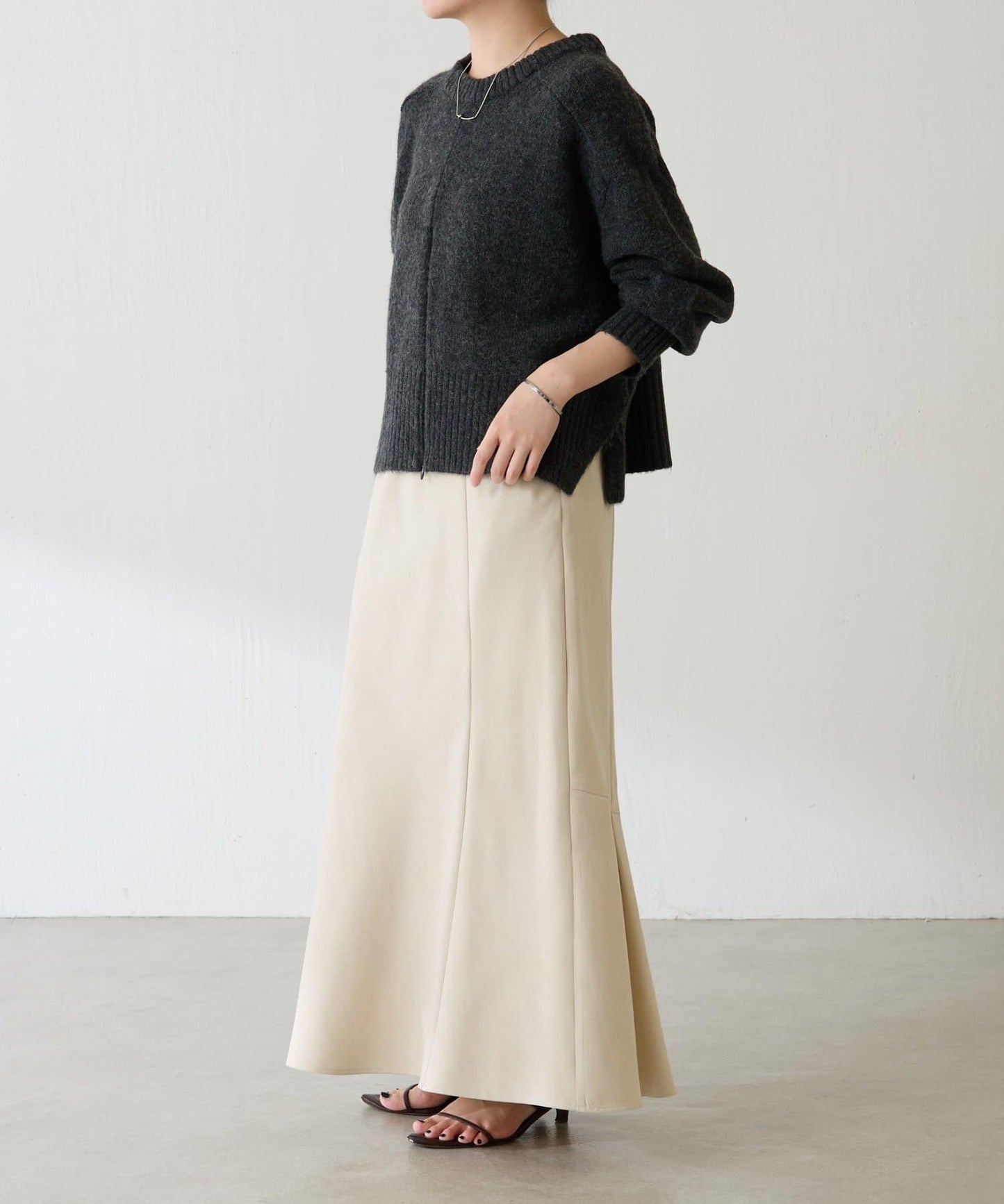 【可手洗/易於疊穿】仿犛牛絨短款針織衫