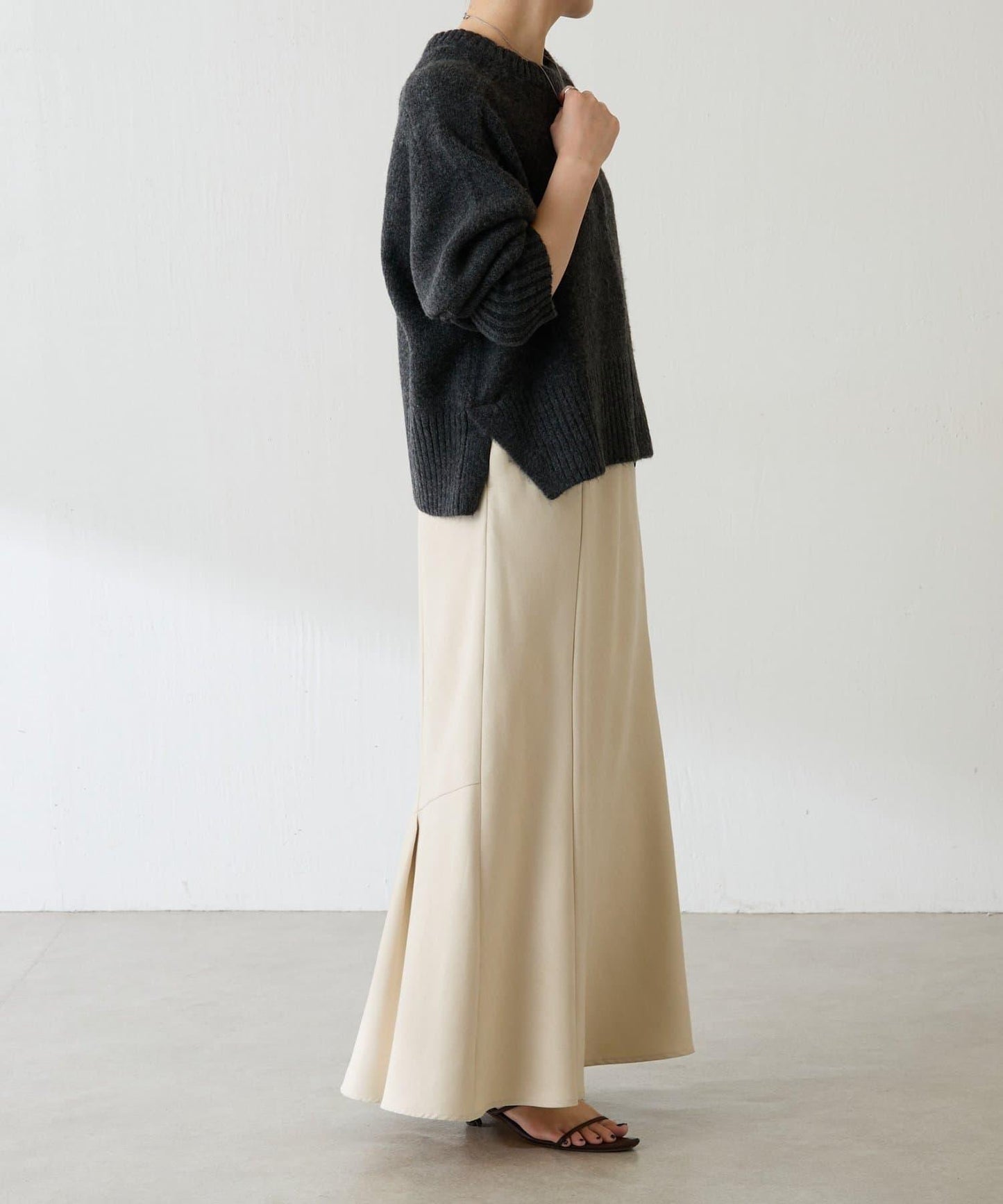 【可手洗/易於疊穿】仿犛牛絨短款針織衫