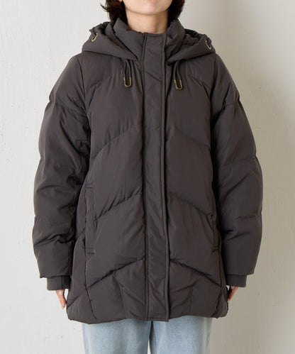 金屬孔眼連帽羽絨服