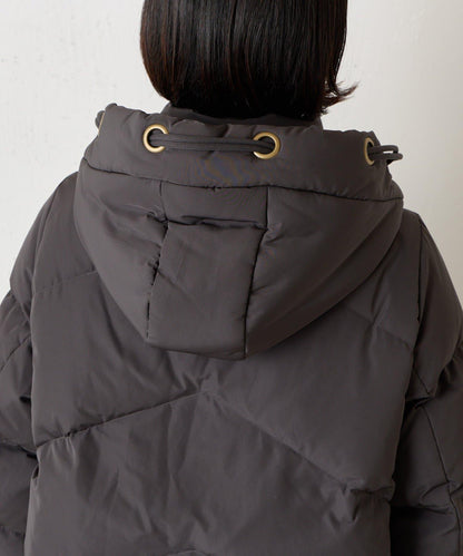 金屬孔眼連帽羽絨服