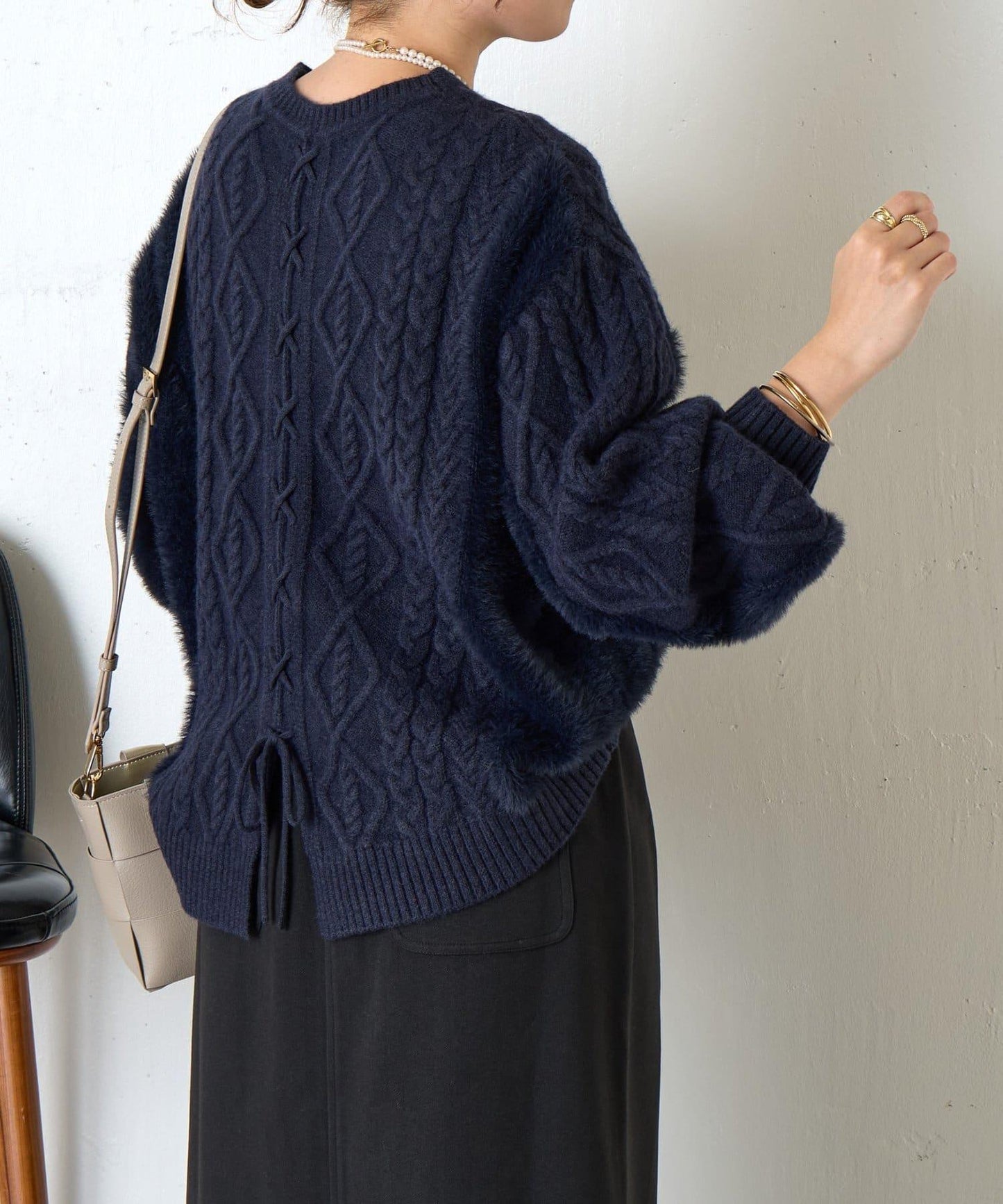 後背繫帶針織衫