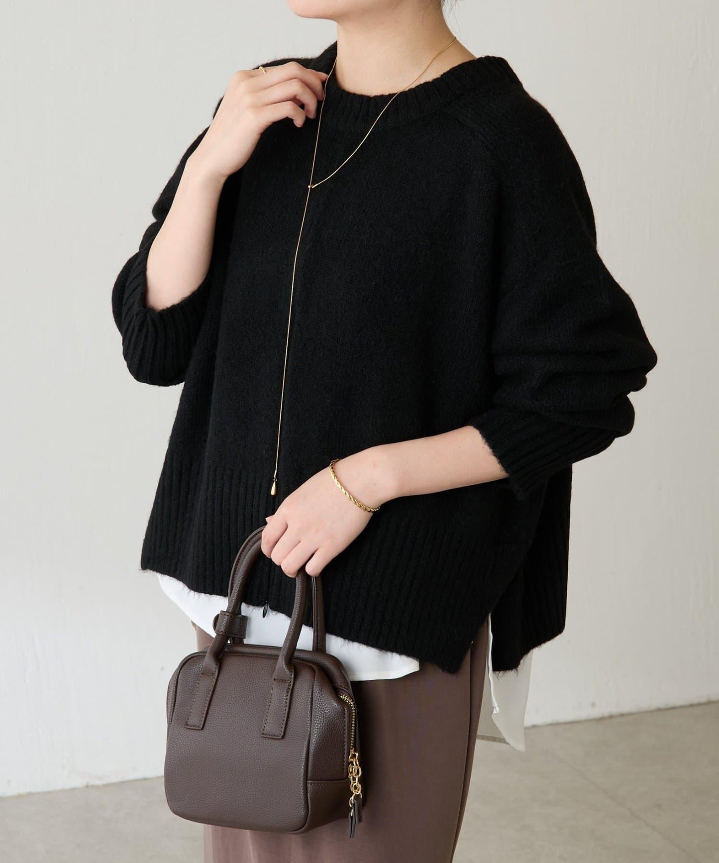 【可手洗/易於疊穿】仿犛牛絨短款針織衫