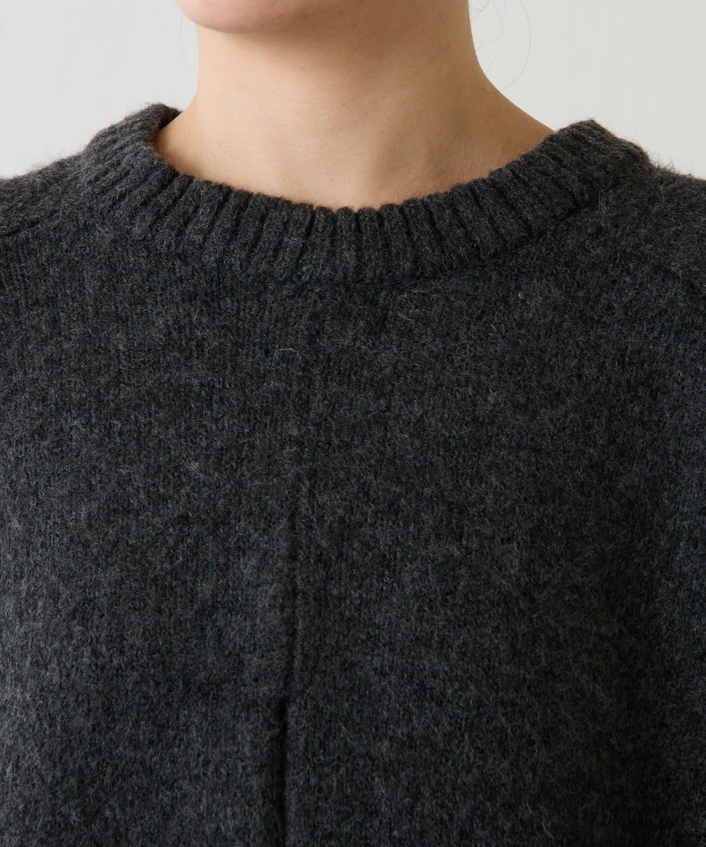 【可手洗/易於疊穿】仿犛牛絨短款針織衫