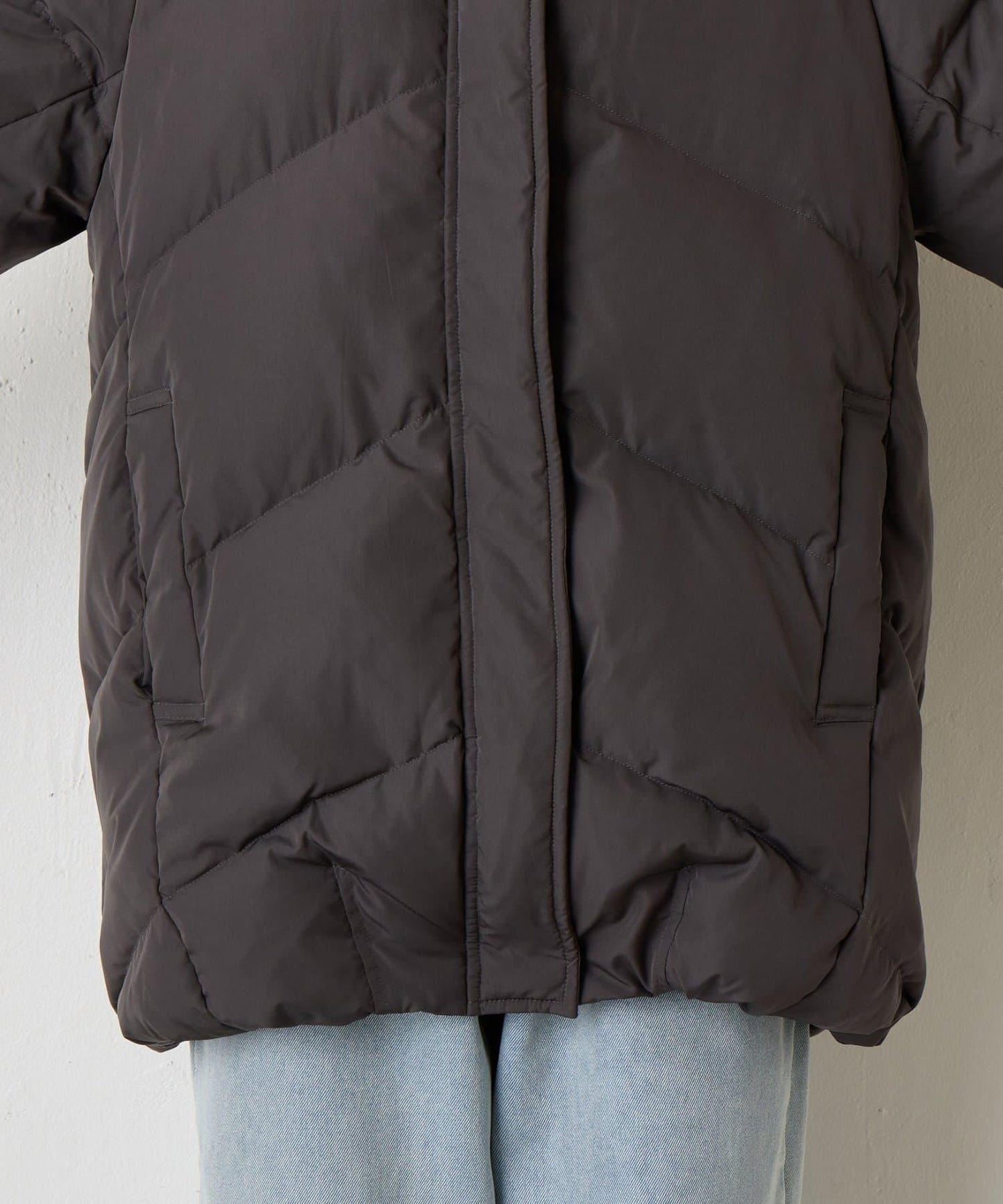 金屬孔眼連帽羽絨服