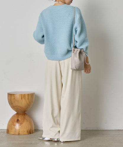 亮片羽毛柔軟針織衫