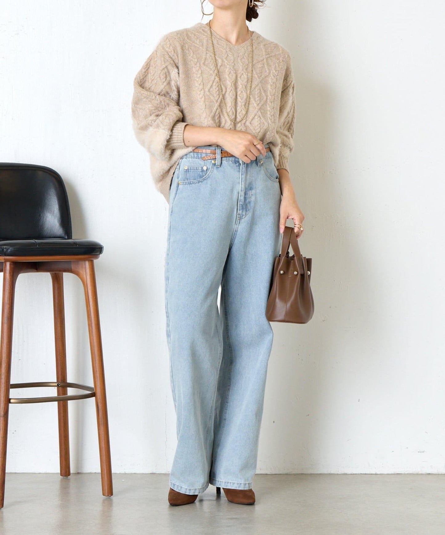 後背繫帶針織衫