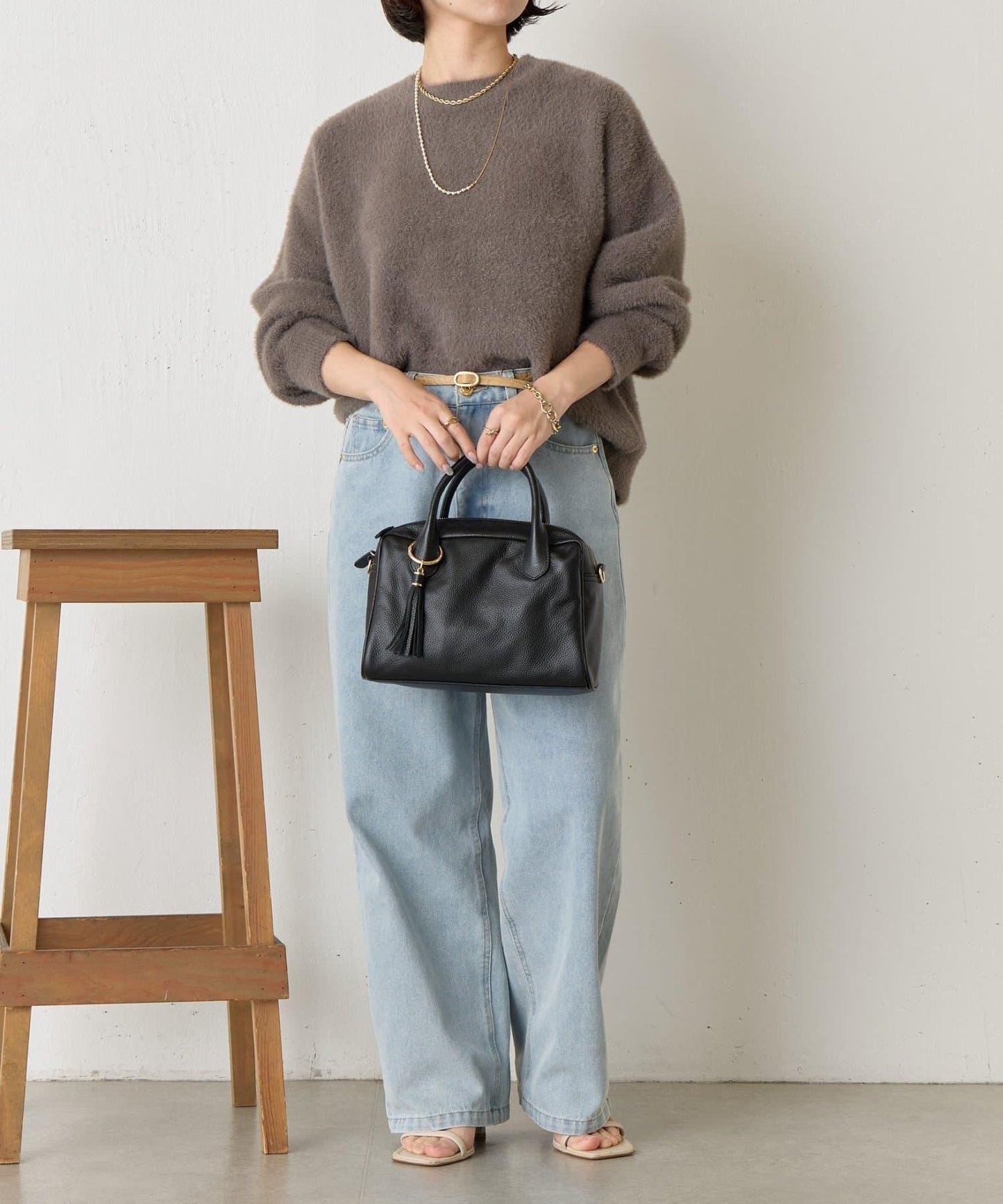 亮片羽毛柔軟針織衫