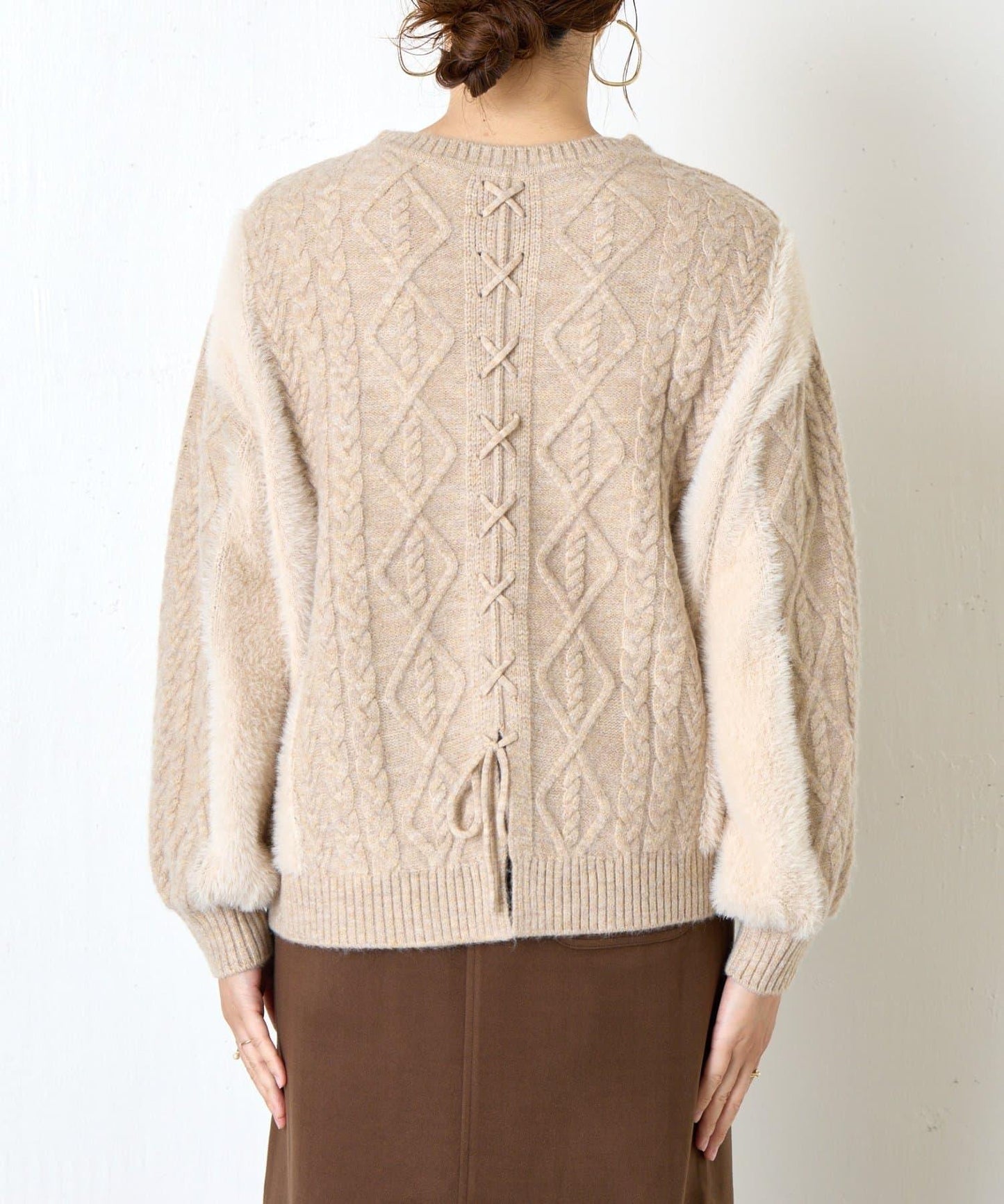 後背繫帶針織衫