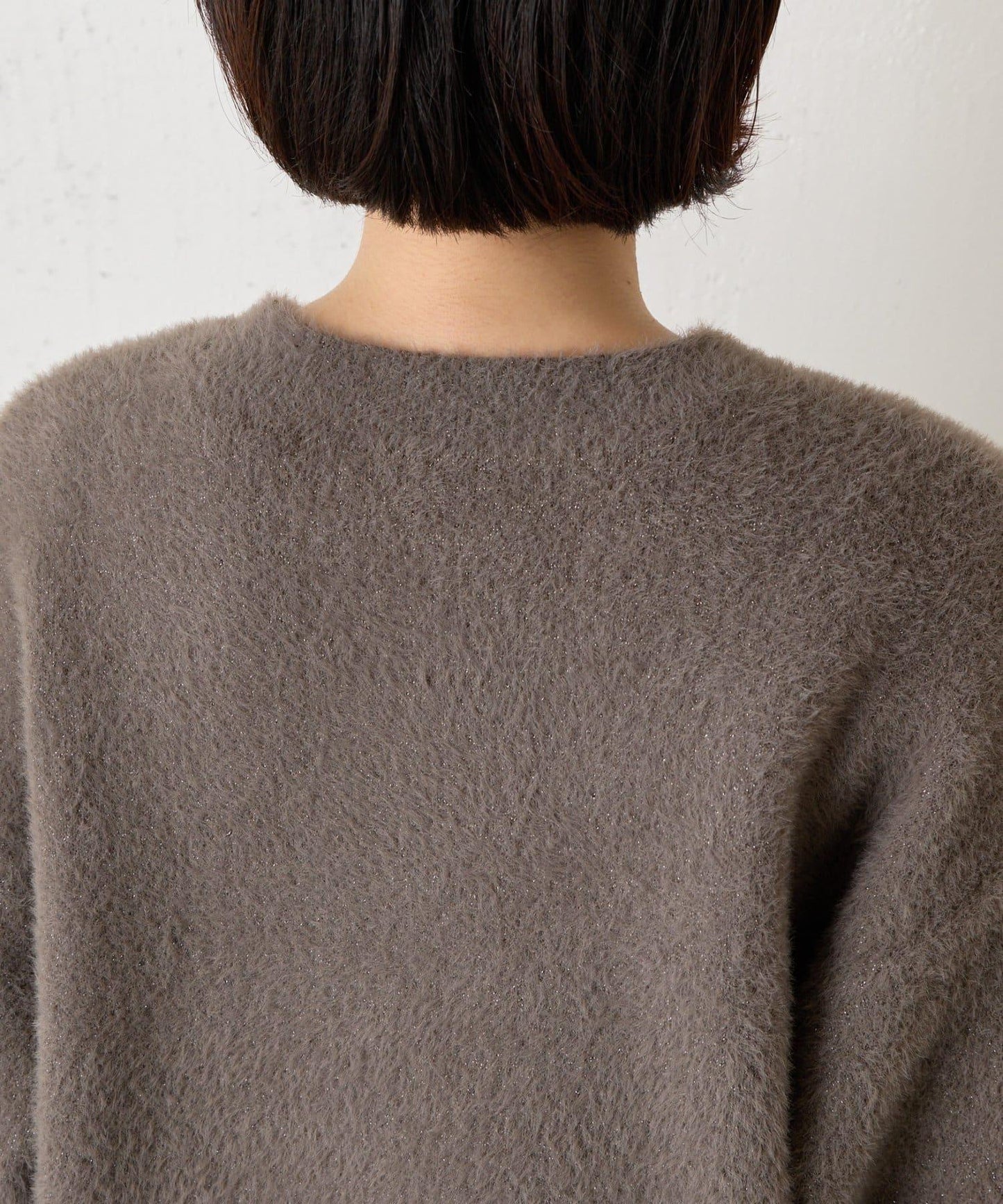 亮片羽毛柔軟針織衫