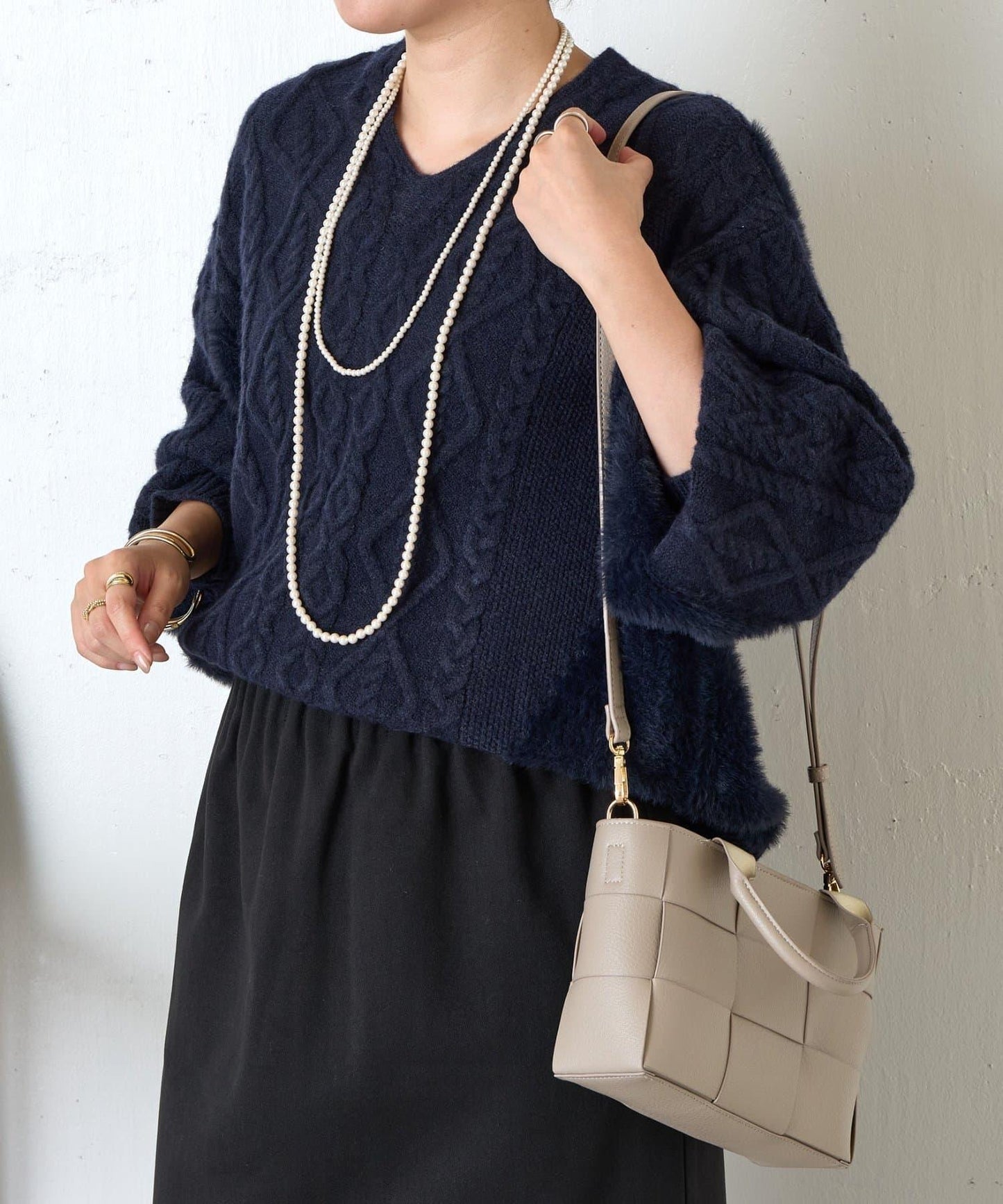 後背繫帶針織衫