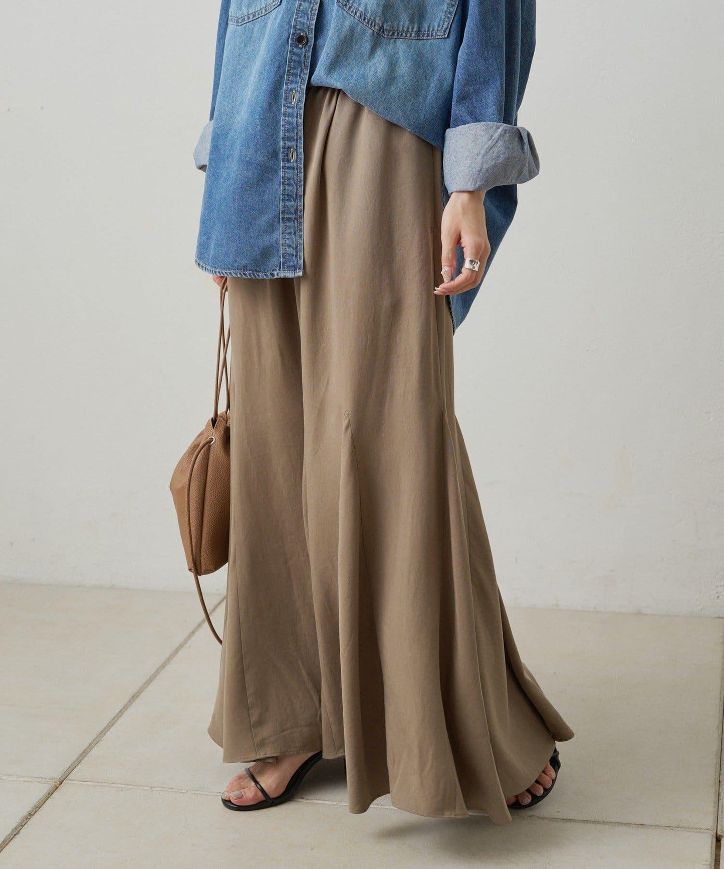 纖維素褶皺半身裙