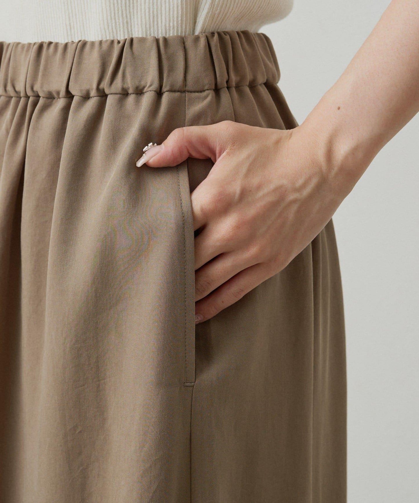 纖維素褶皺半身裙