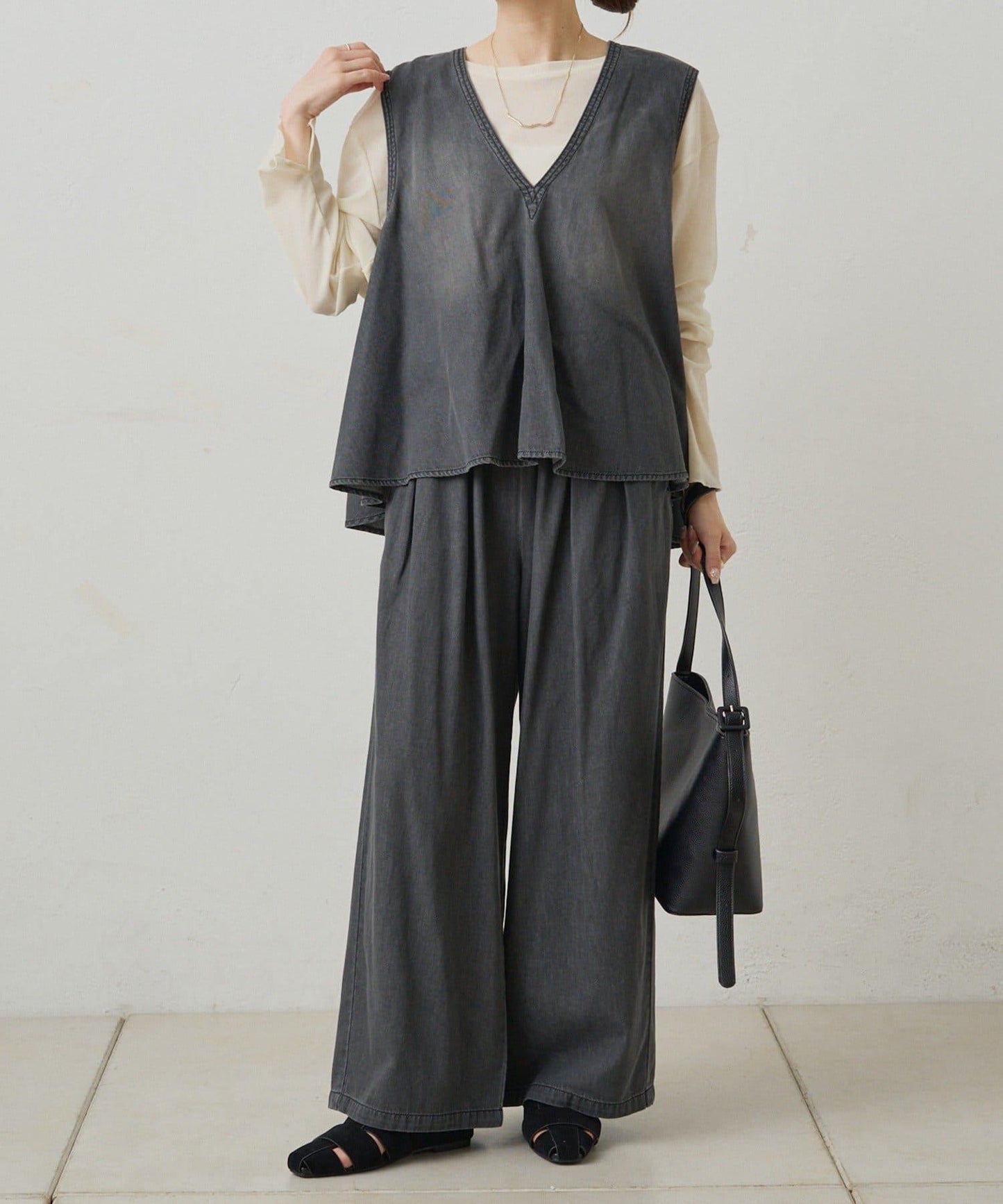 【復刻】尼龍網紗天鵝絨圓領長袖T恤