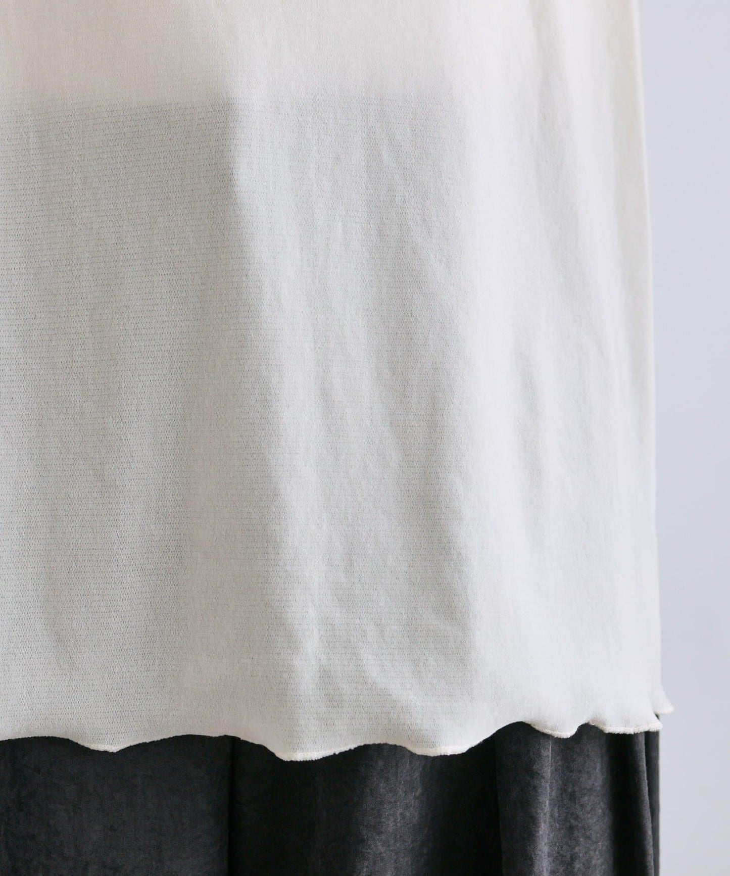 【復刻】尼龍網紗天鵝絨圓領長袖T恤