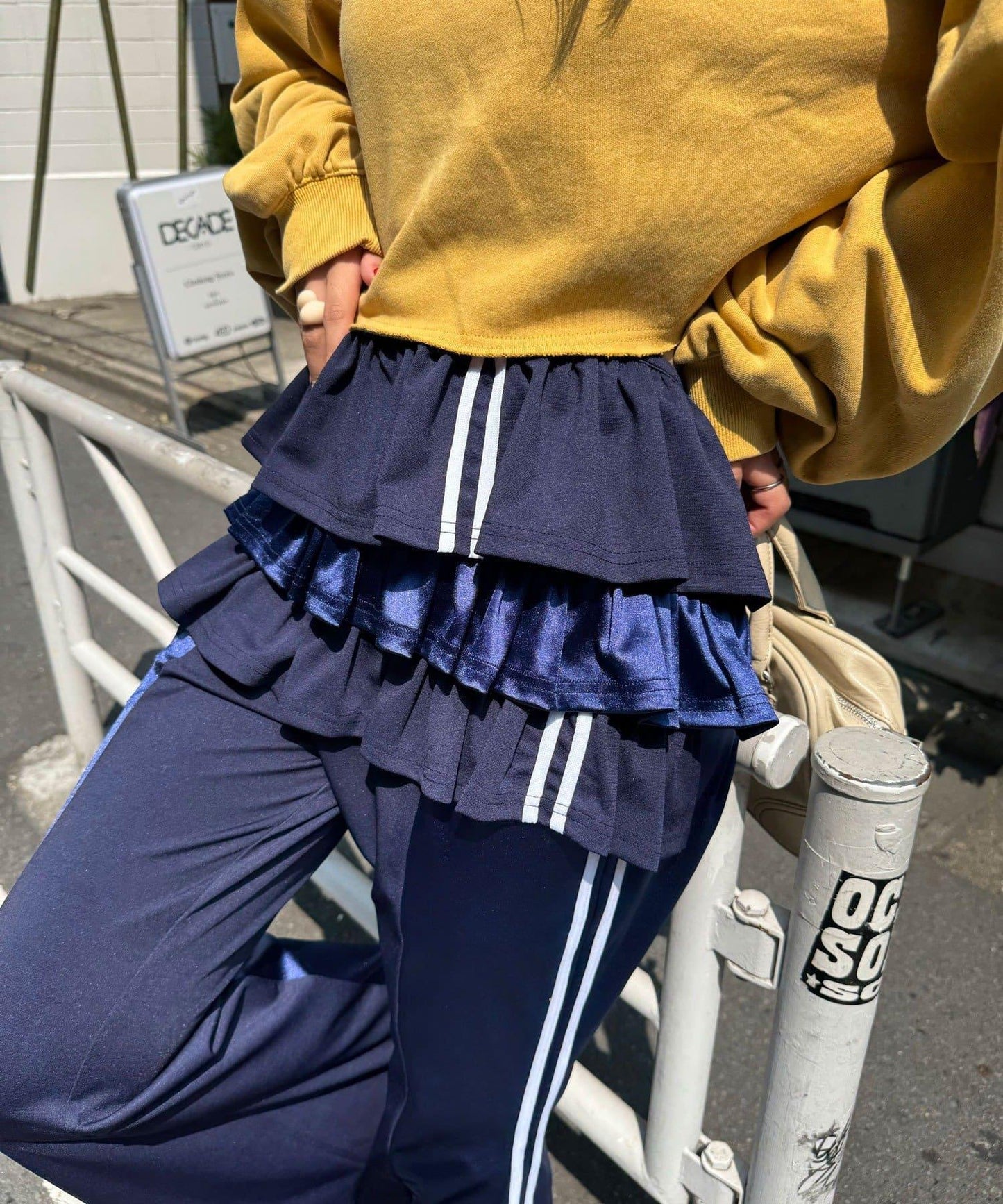 異材質拼接運動風半身裙