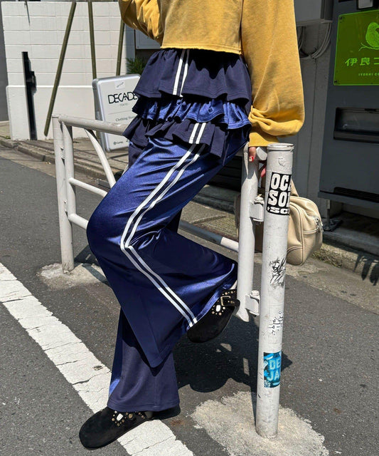 異材質拼接喇叭運動褲