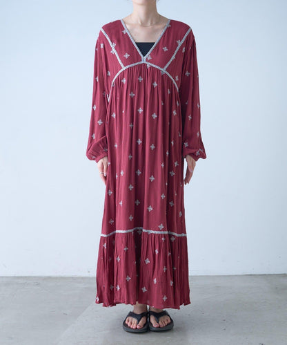 india刺繡連衣裙