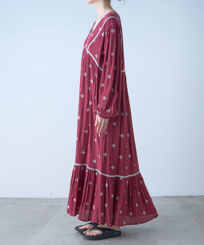 india刺繡連衣裙