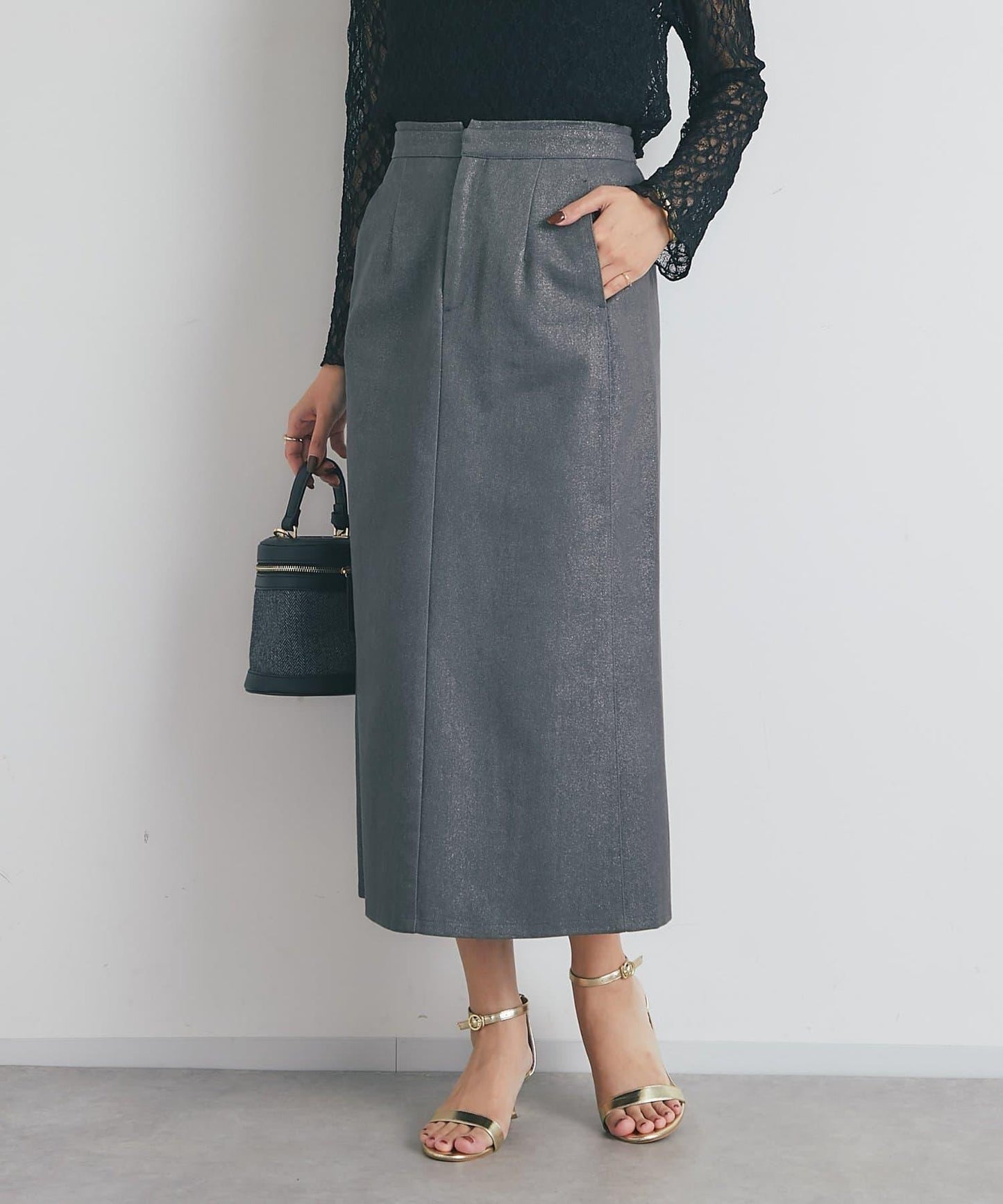 顯瘦日常百搭箔面斜紋布直筒裙