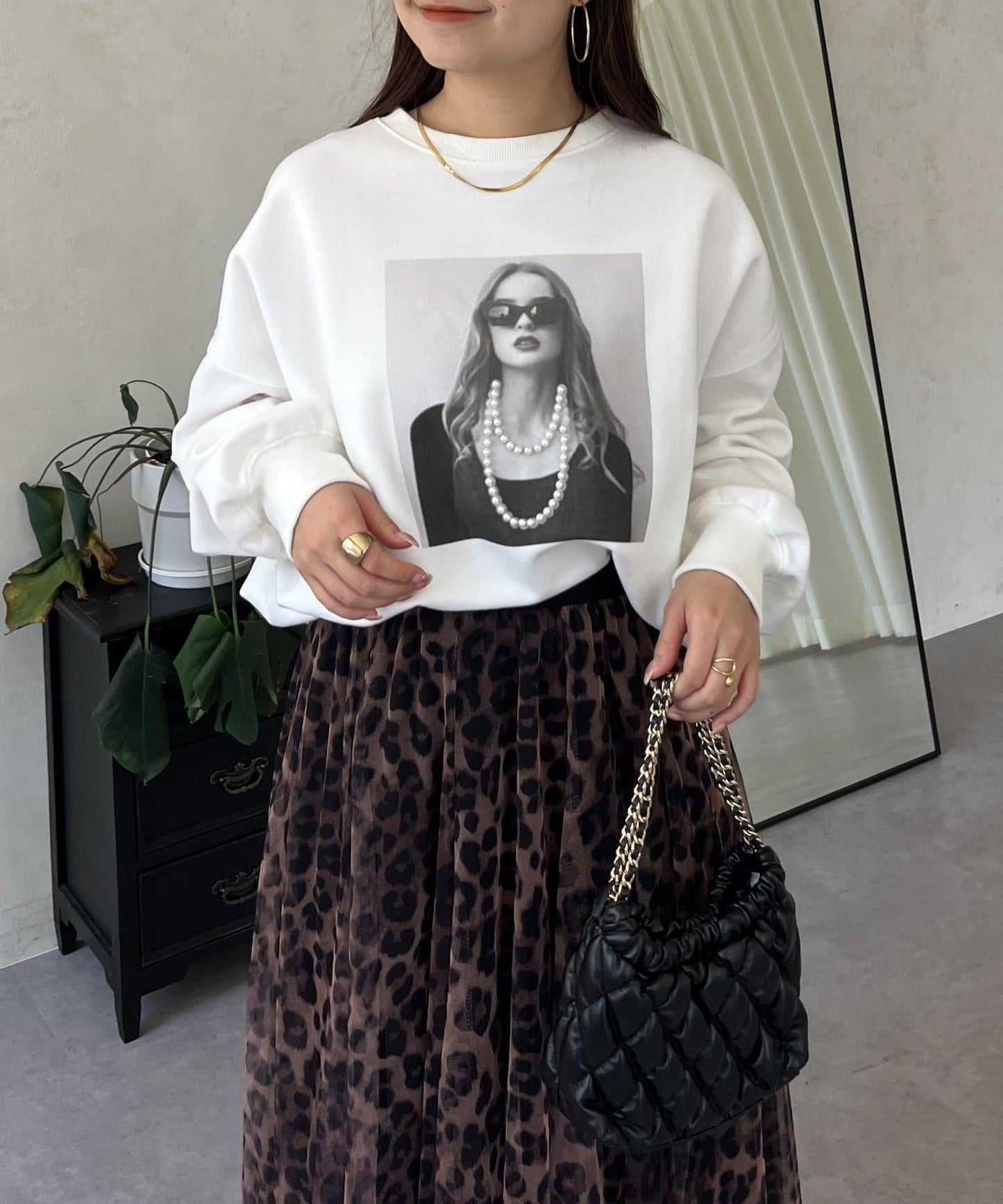 珍珠項鍊照片印花衛衣
