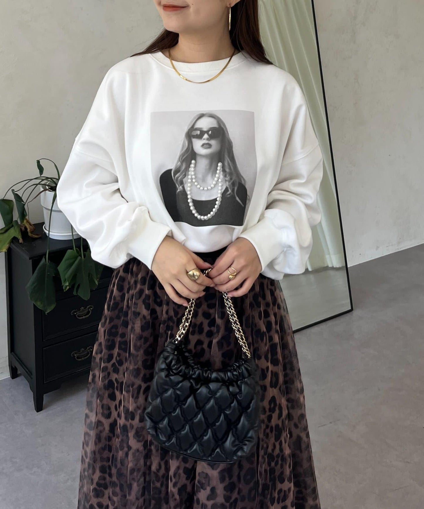 珍珠項鍊照片印花衛衣