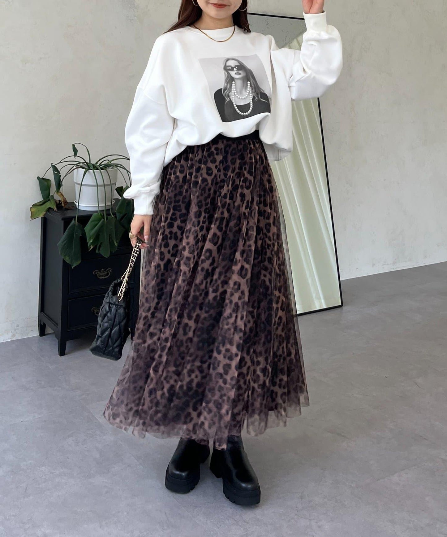 珍珠項鍊照片印花衛衣