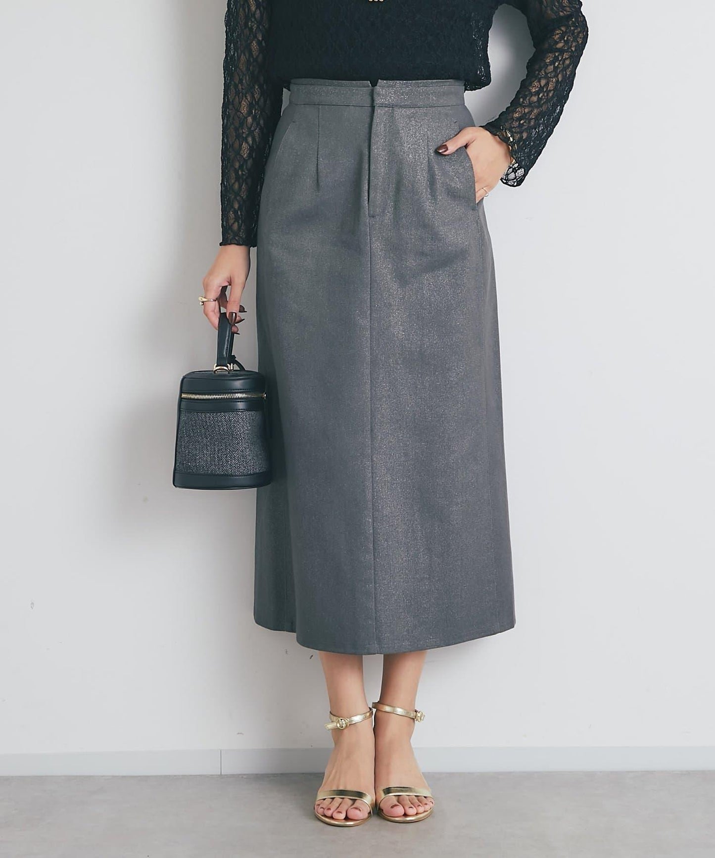 顯瘦日常百搭箔面斜紋布直筒裙