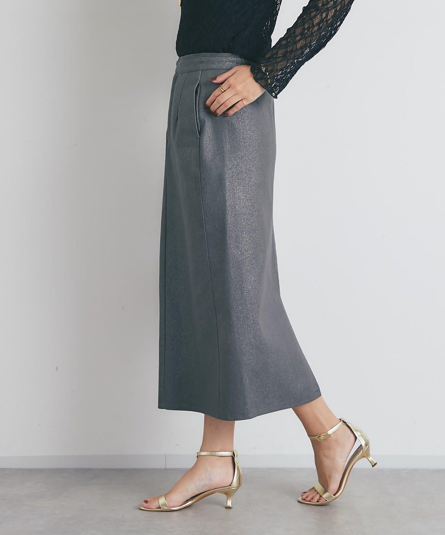 顯瘦日常百搭箔面斜紋布直筒裙