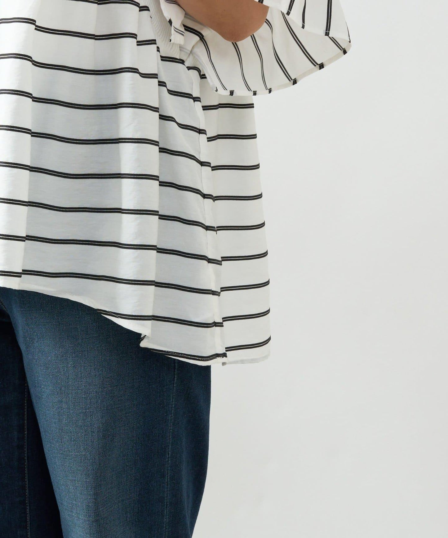 一件穿出時尚感針織拼接提花條紋