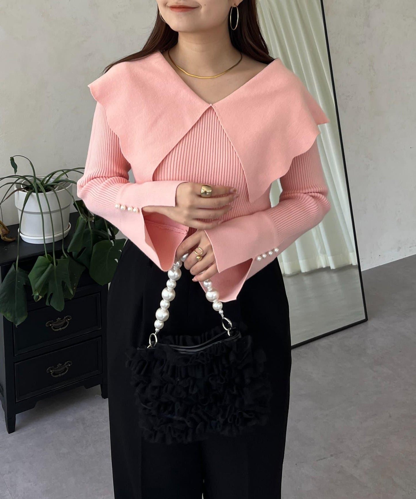 荷葉邊領針織上衣