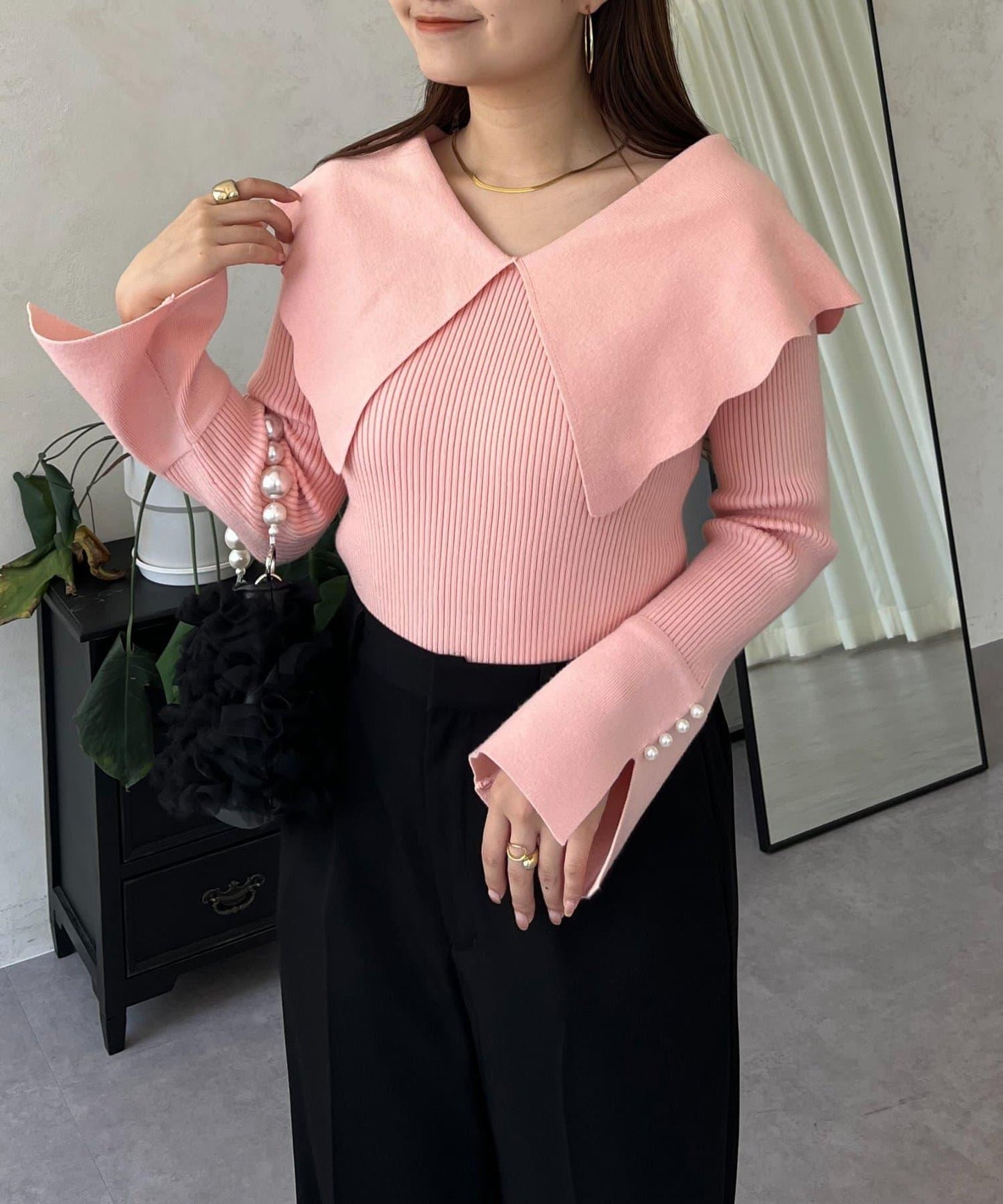 荷葉邊領針織上衣