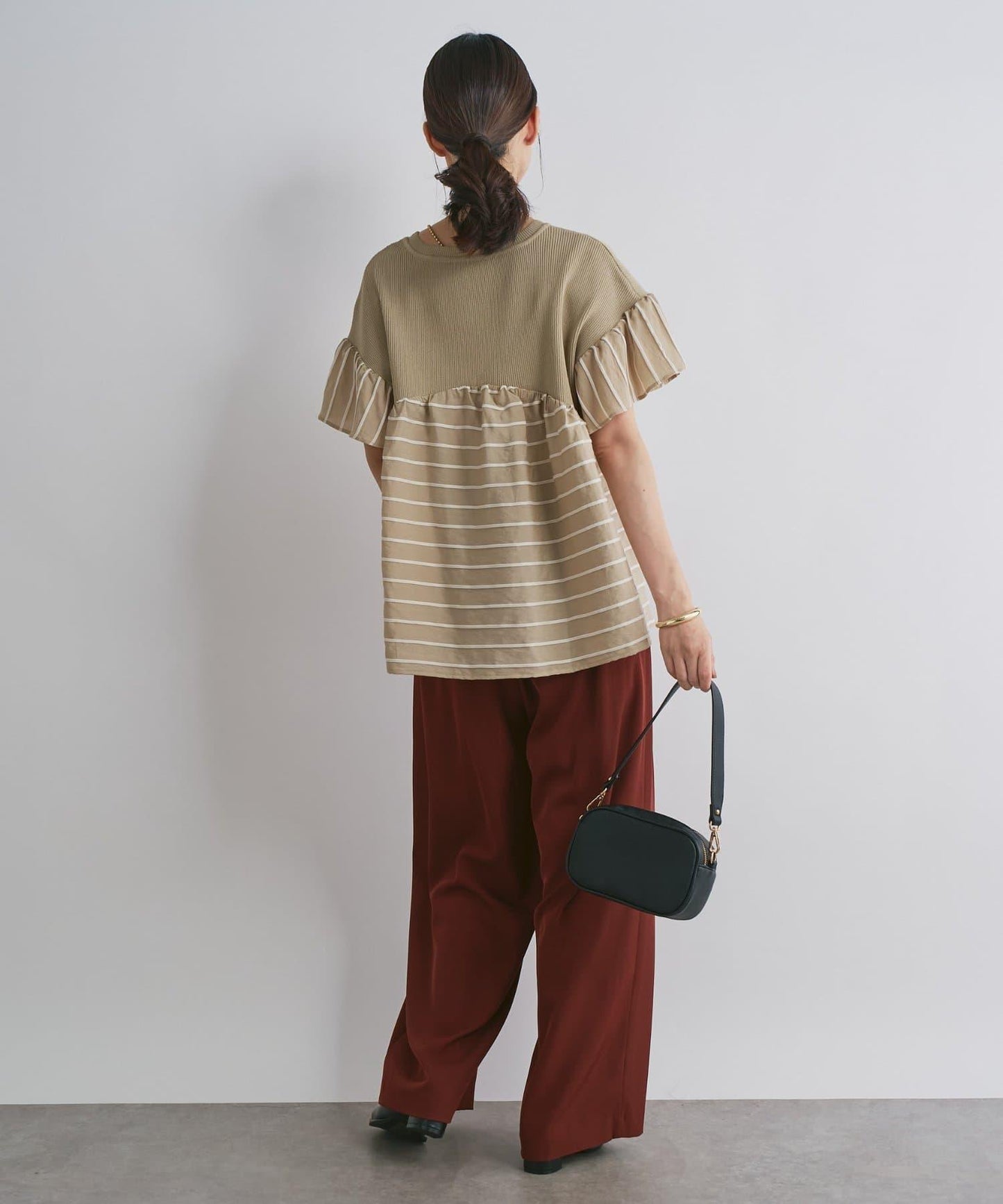 一件穿出時尚感針織拼接提花條紋