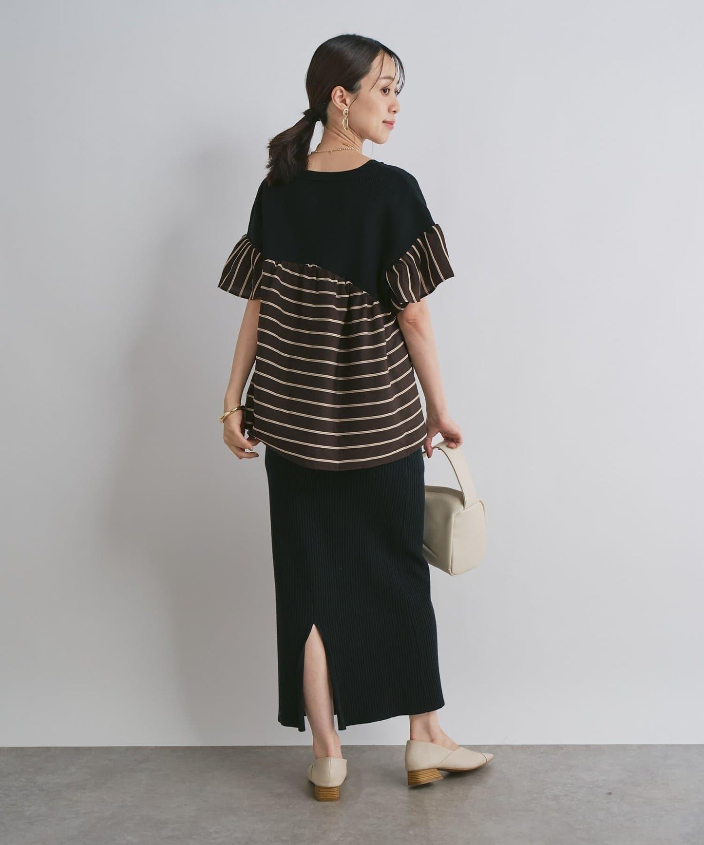 一件穿出時尚感針織拼接提花條紋