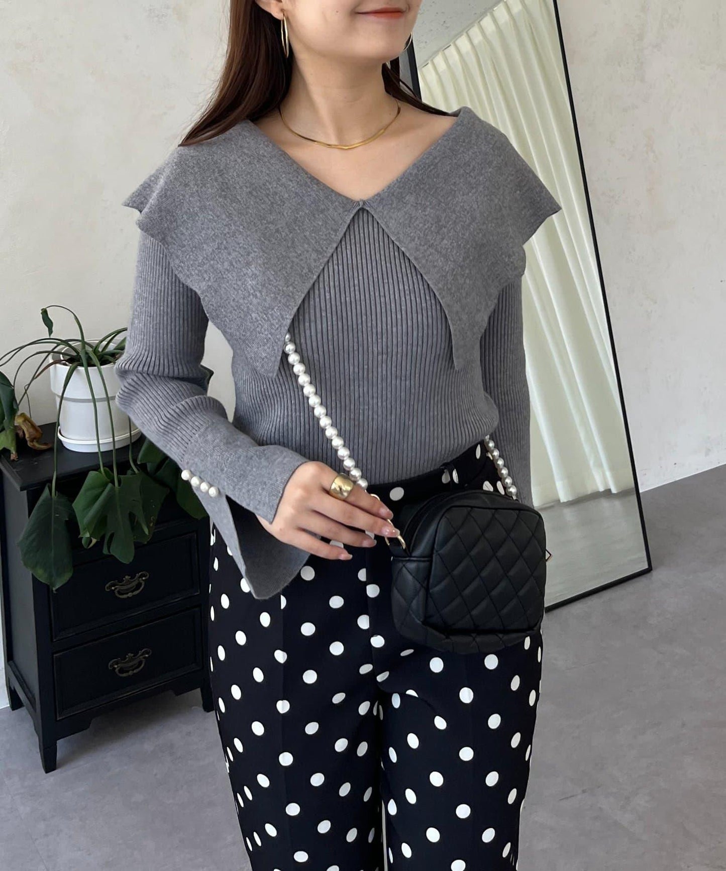 荷葉邊領針織上衣