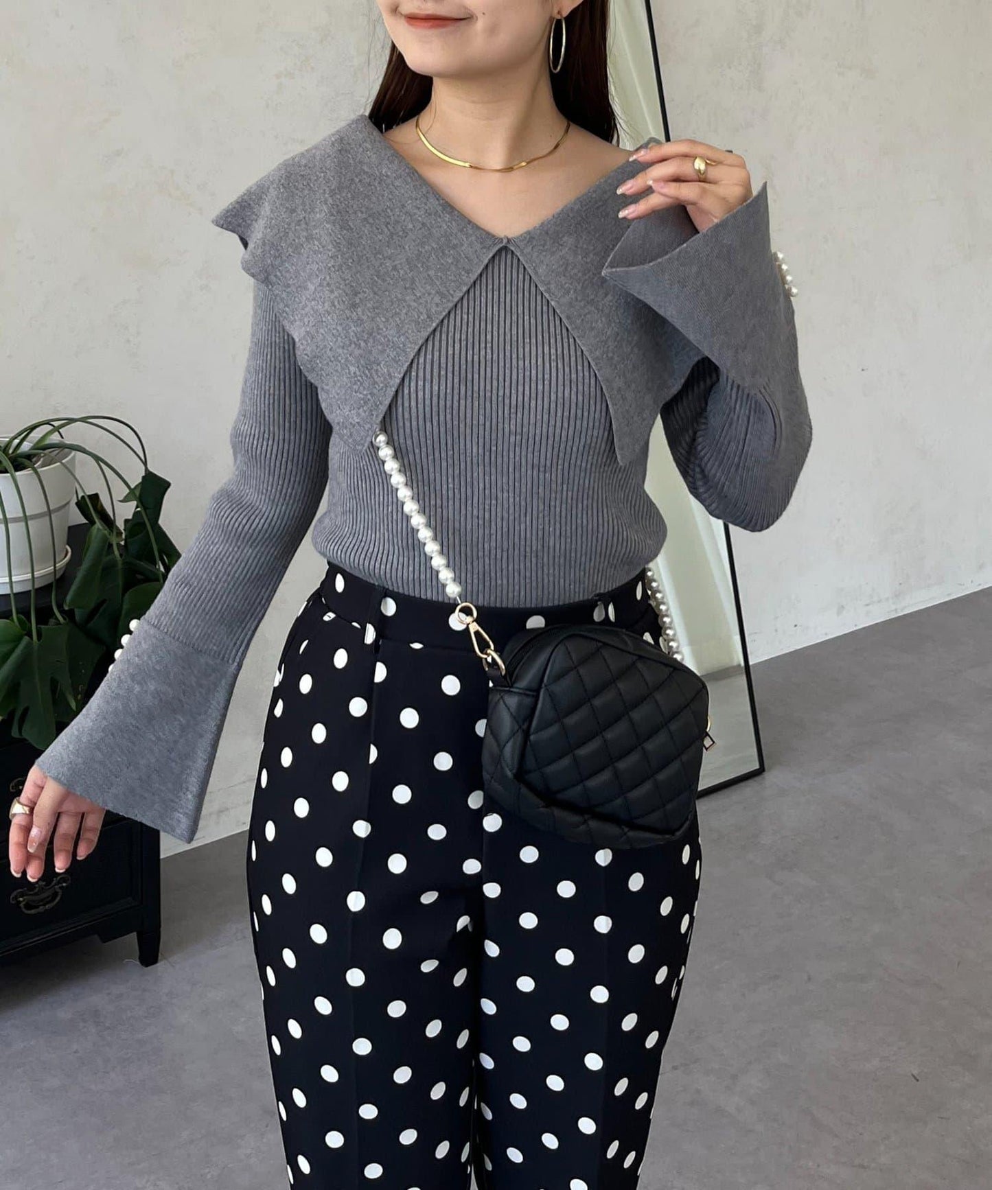 荷葉邊領針織上衣