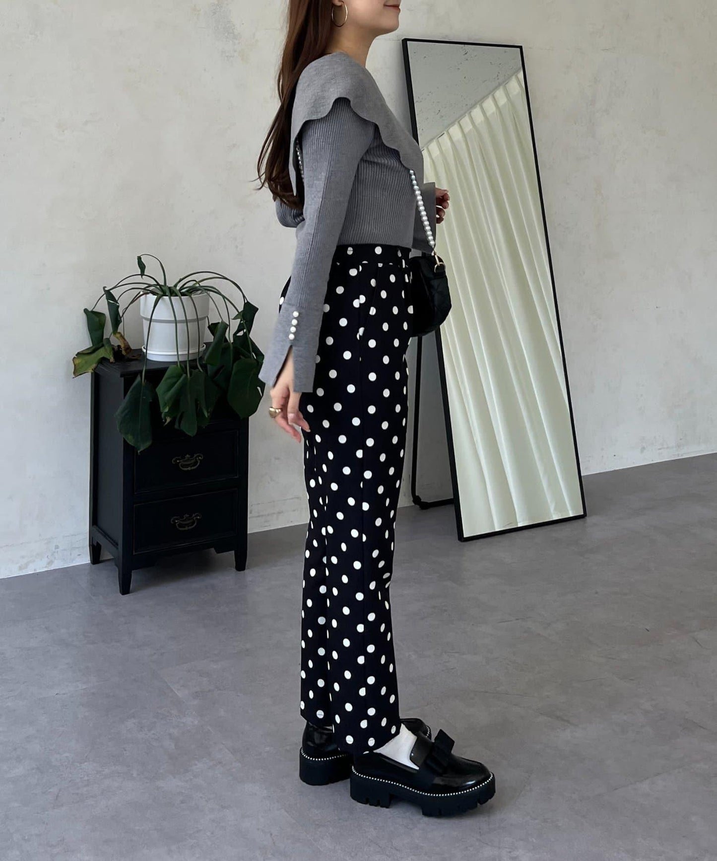 荷葉邊領針織上衣