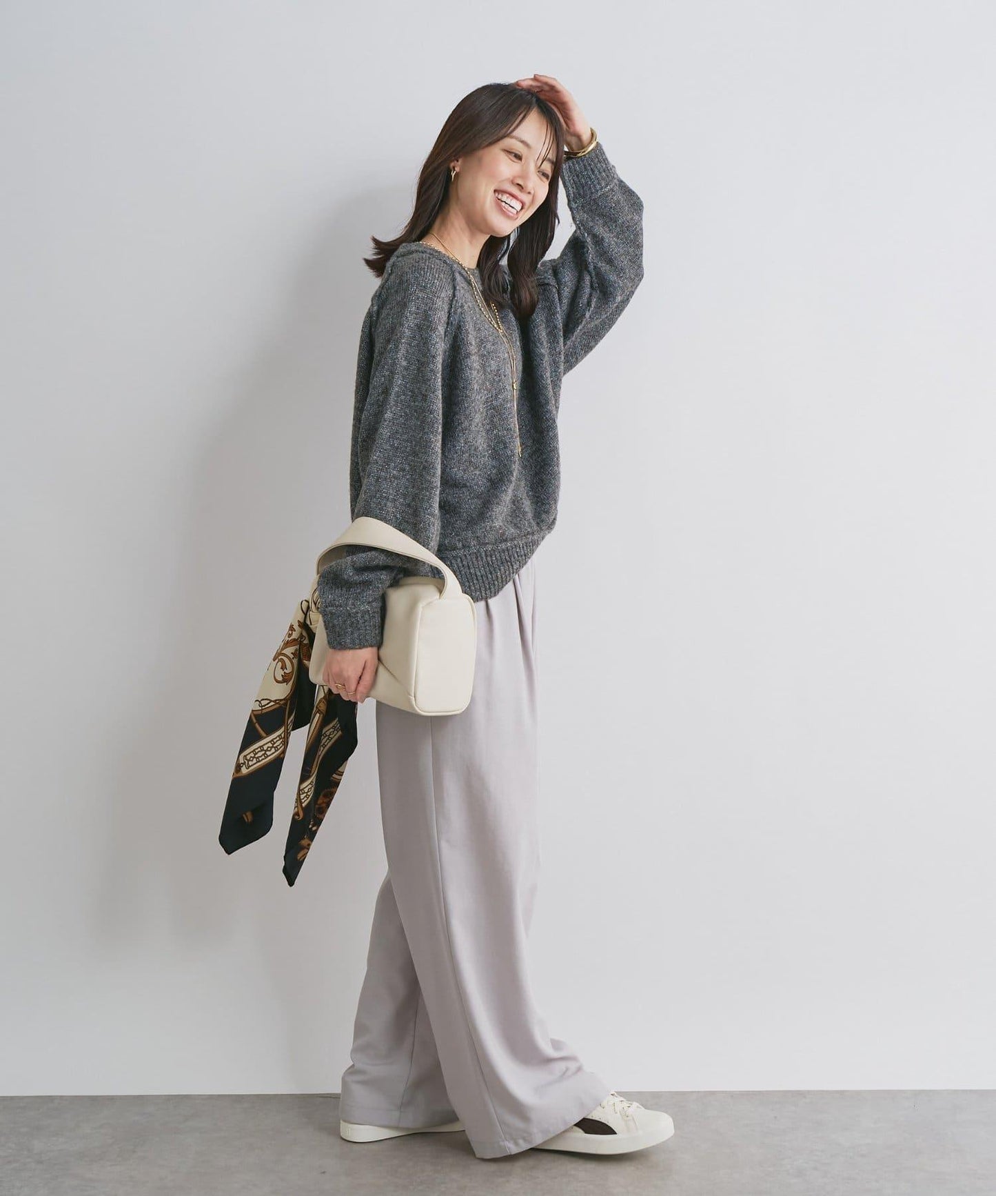 拉鍊亮絲紗線插肩袖針織衫