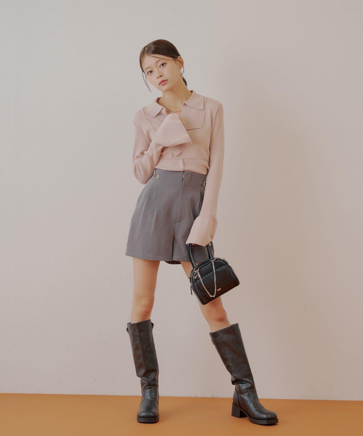 【Chico】帶吊飾褶皺短褲