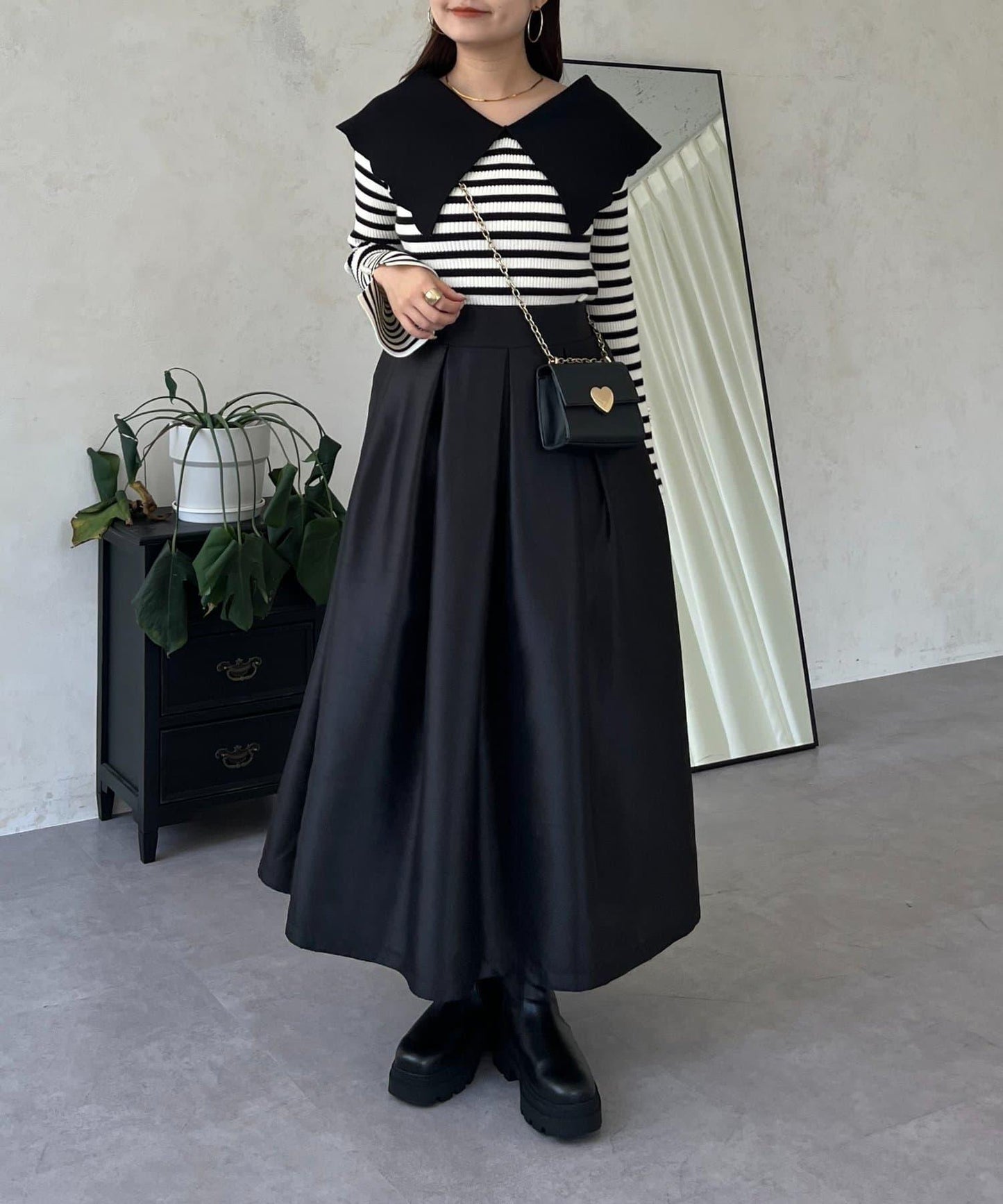 荷葉邊領針織上衣