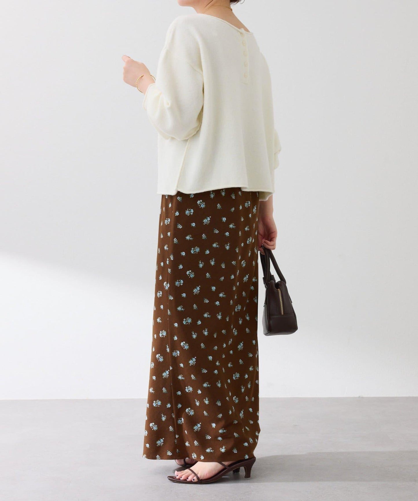 【前後兩穿】2WAY圓弧下襬亨利領針織衫