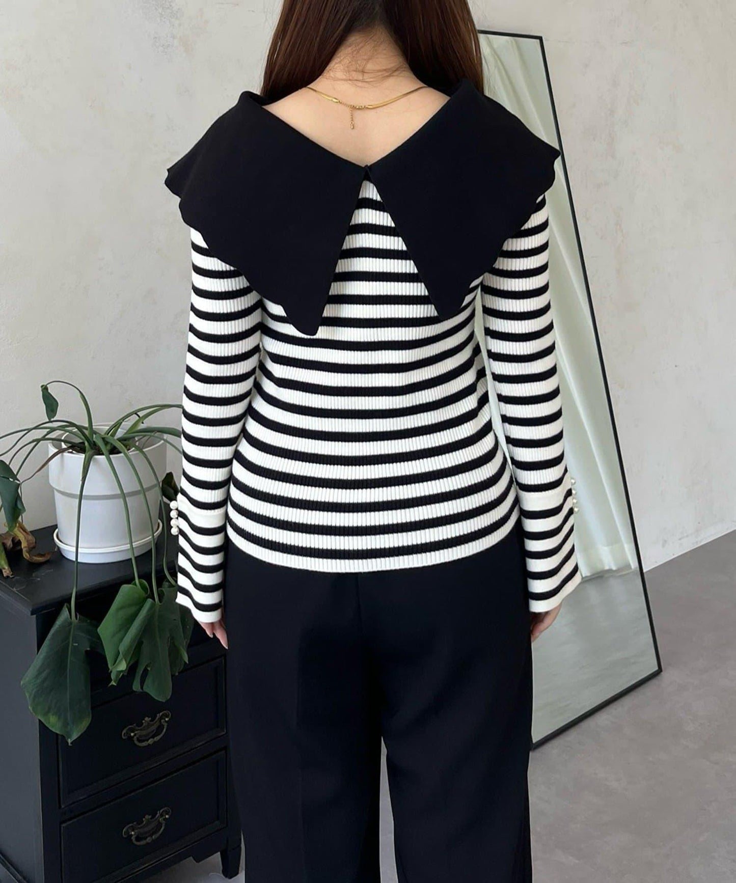 荷葉邊領針織上衣