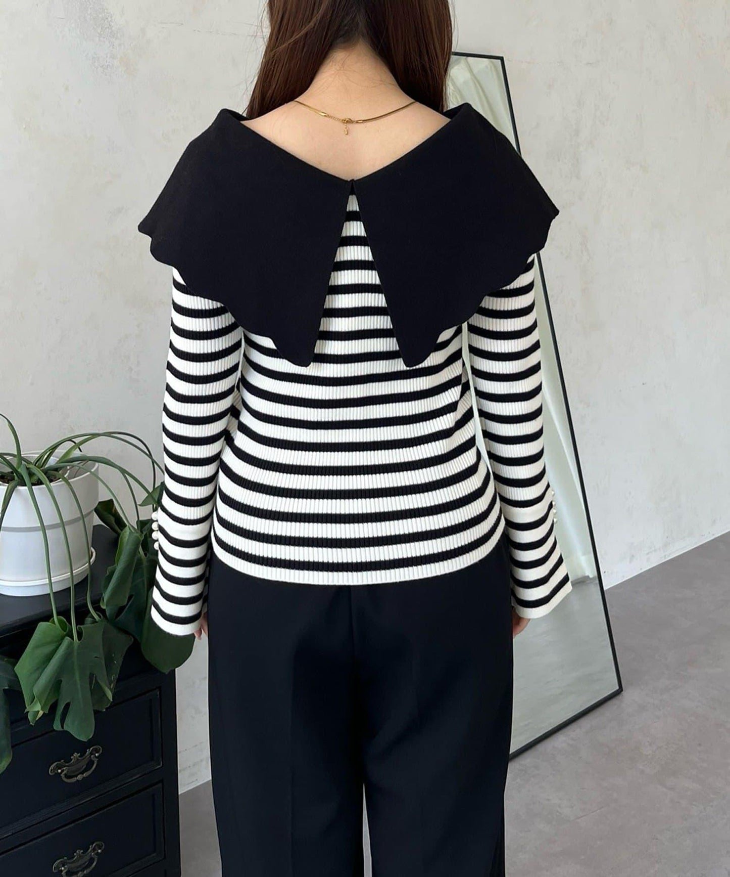 荷葉邊領針織上衣