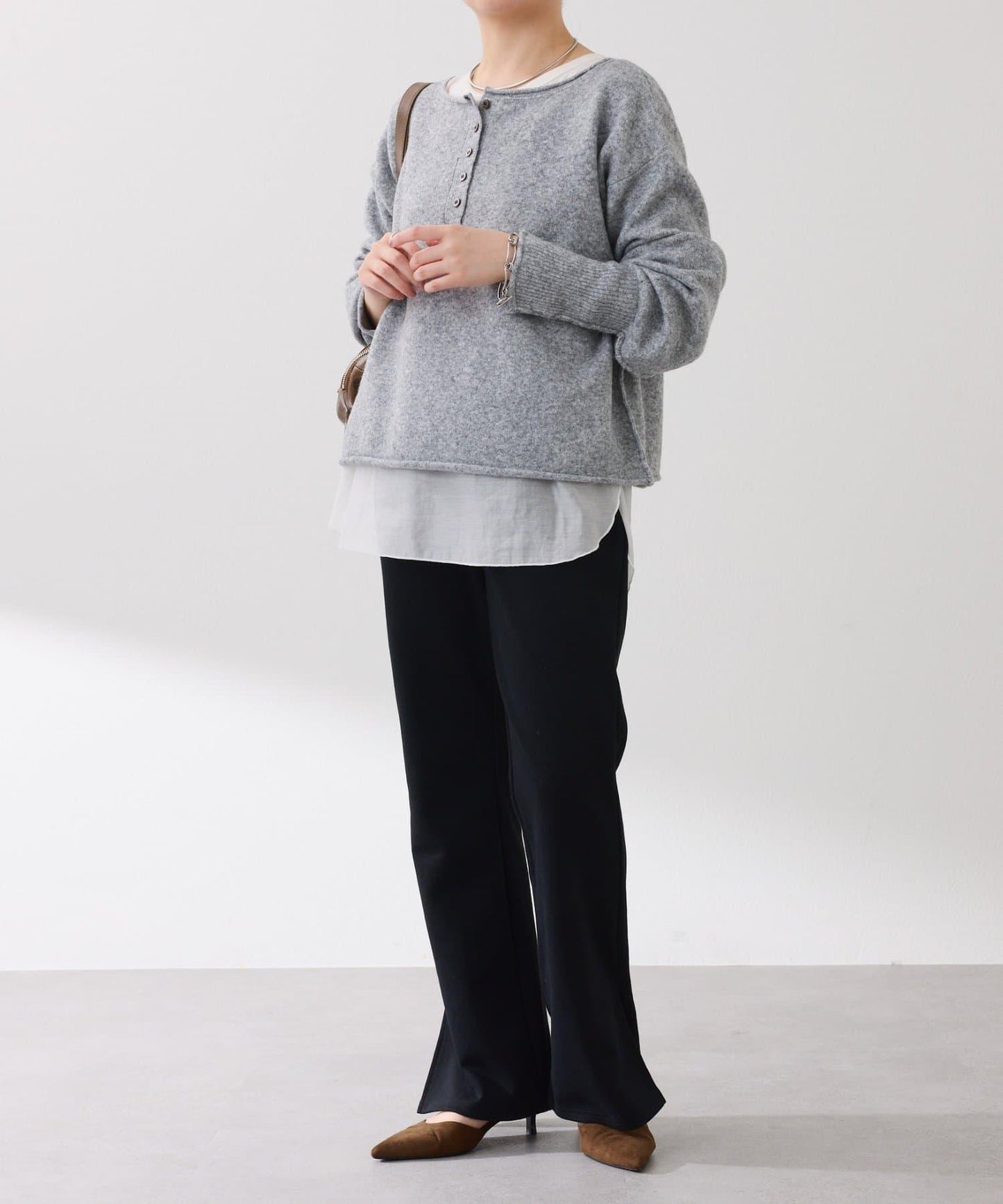 【前後兩穿】2WAY圓弧下襬亨利領針織衫