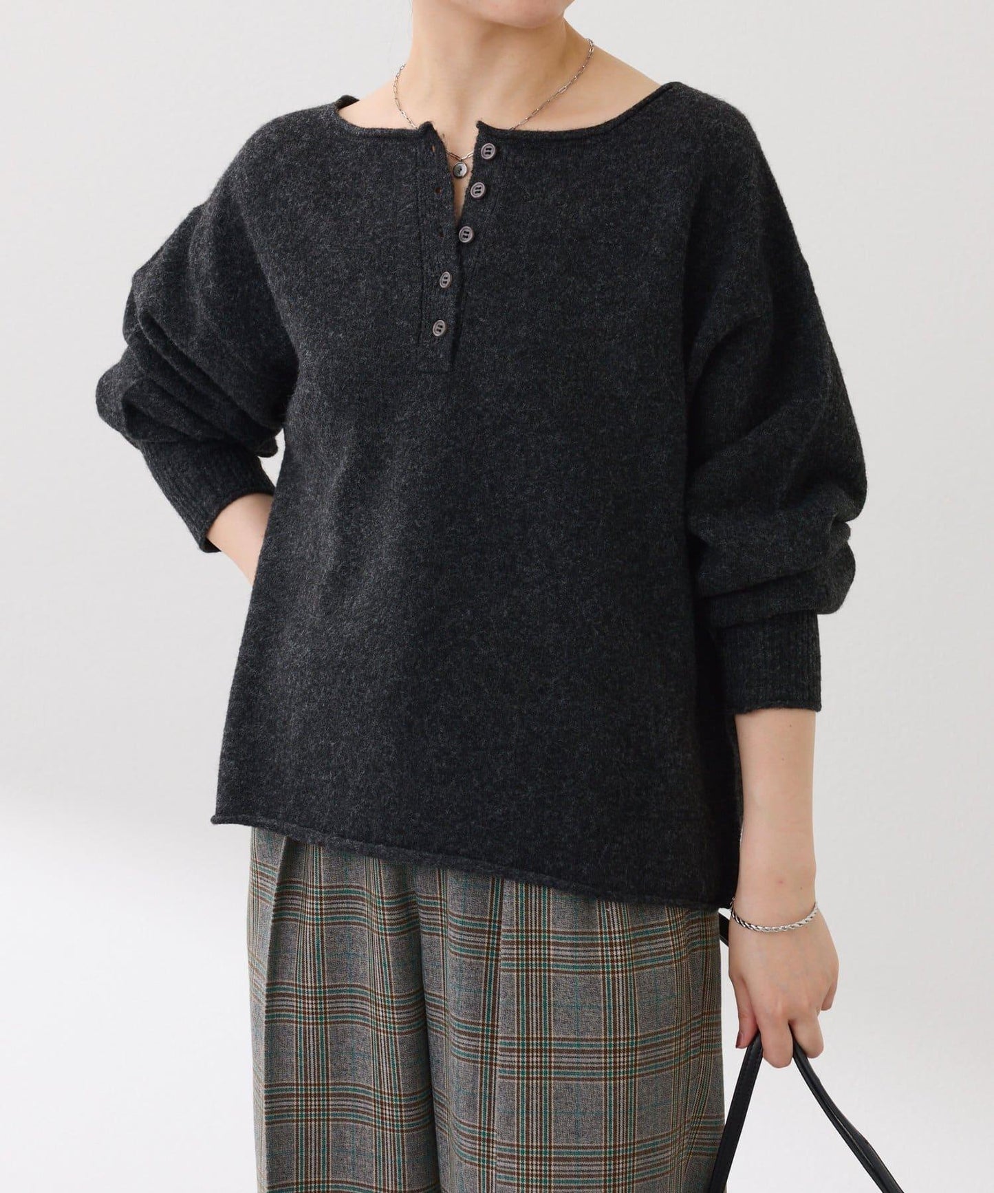 【前後兩穿】2WAY圓弧下襬亨利領針織衫