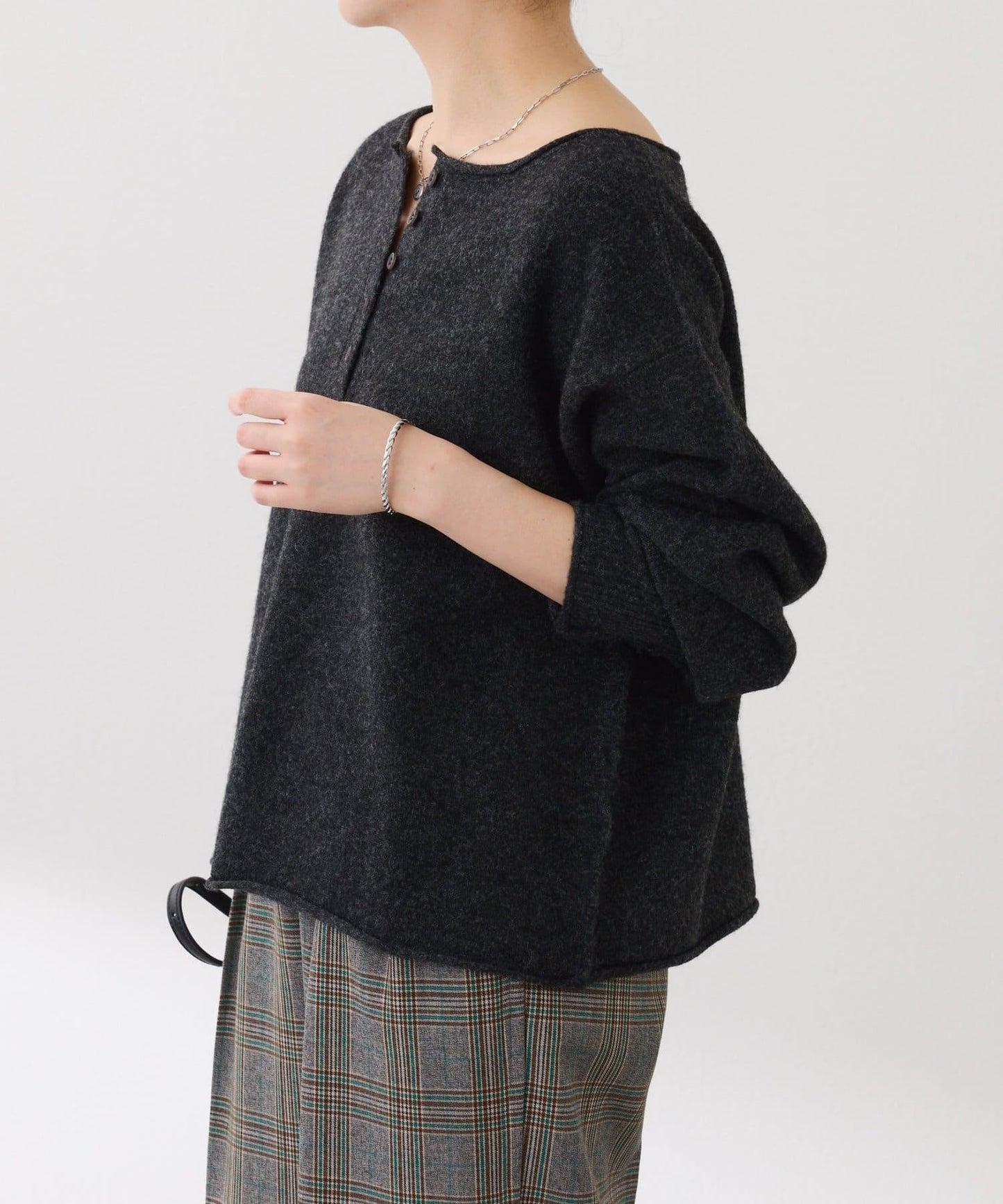 【前後兩穿】2WAY圓弧下襬亨利領針織衫