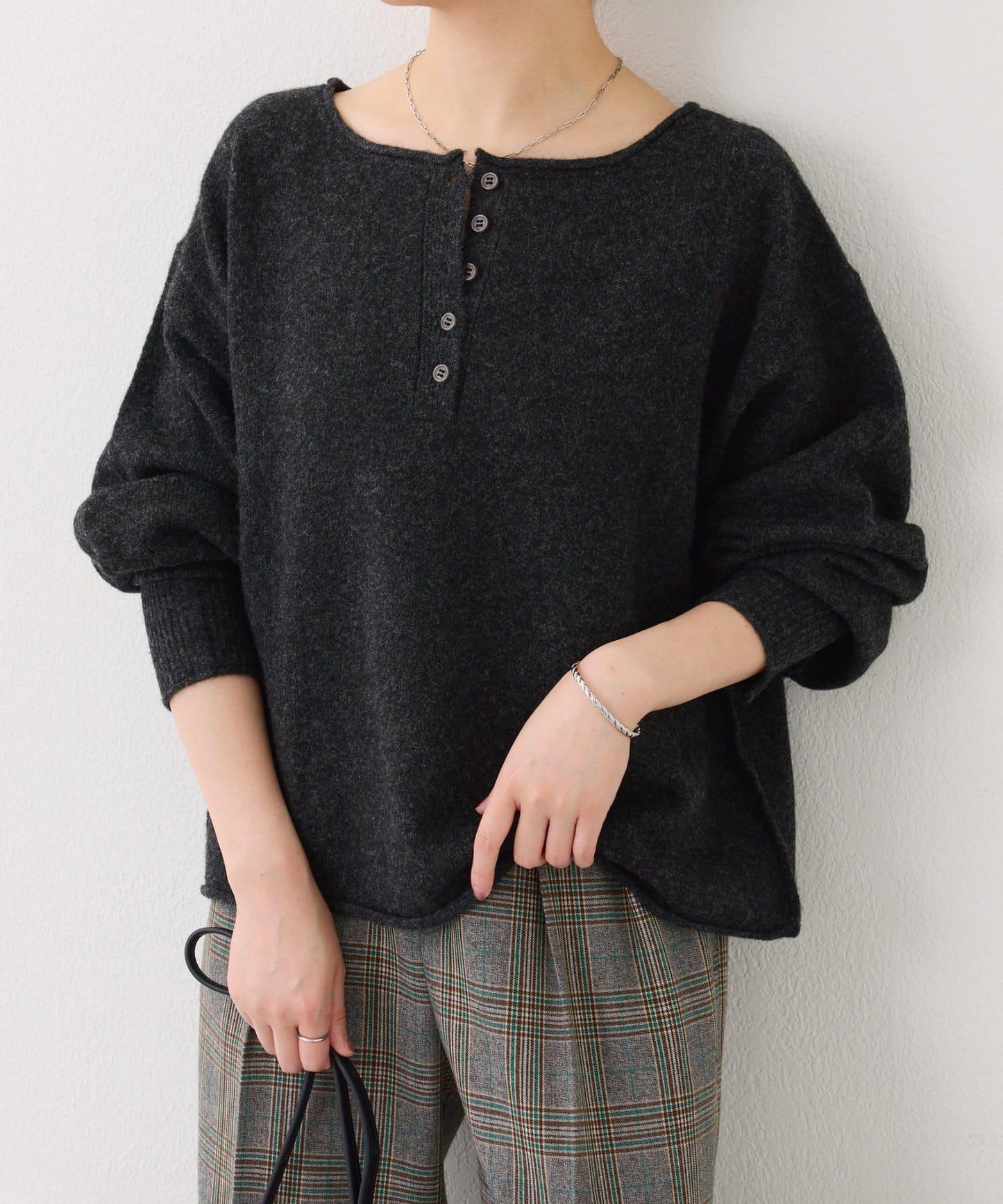 【前後兩穿】2WAY圓弧下襬亨利領針織衫