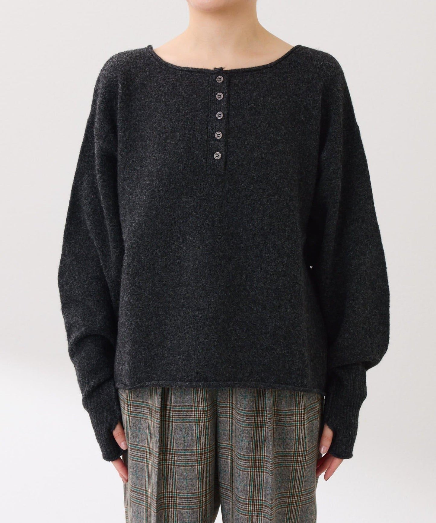 【前後兩穿】2WAY圓弧下襬亨利領針織衫