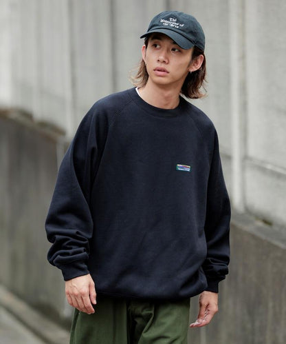 寬鬆版型 單點標誌 插肩袖 抽繩衛衣